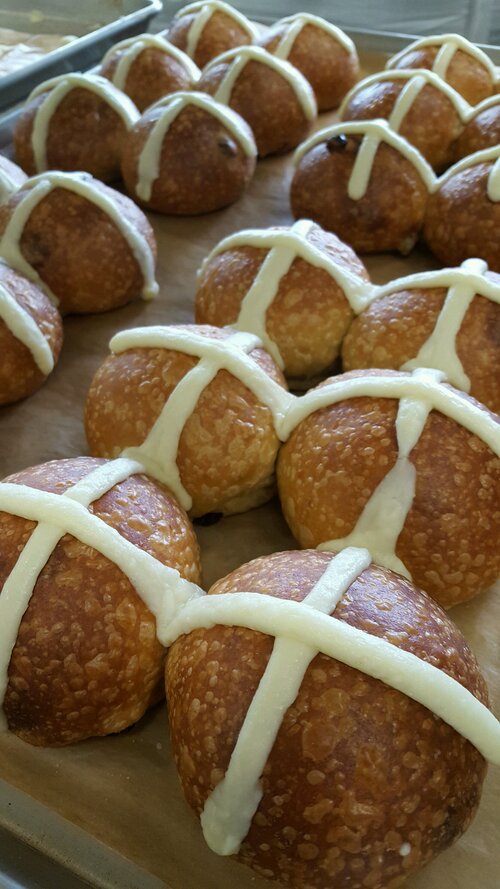hot cross buns.jpg