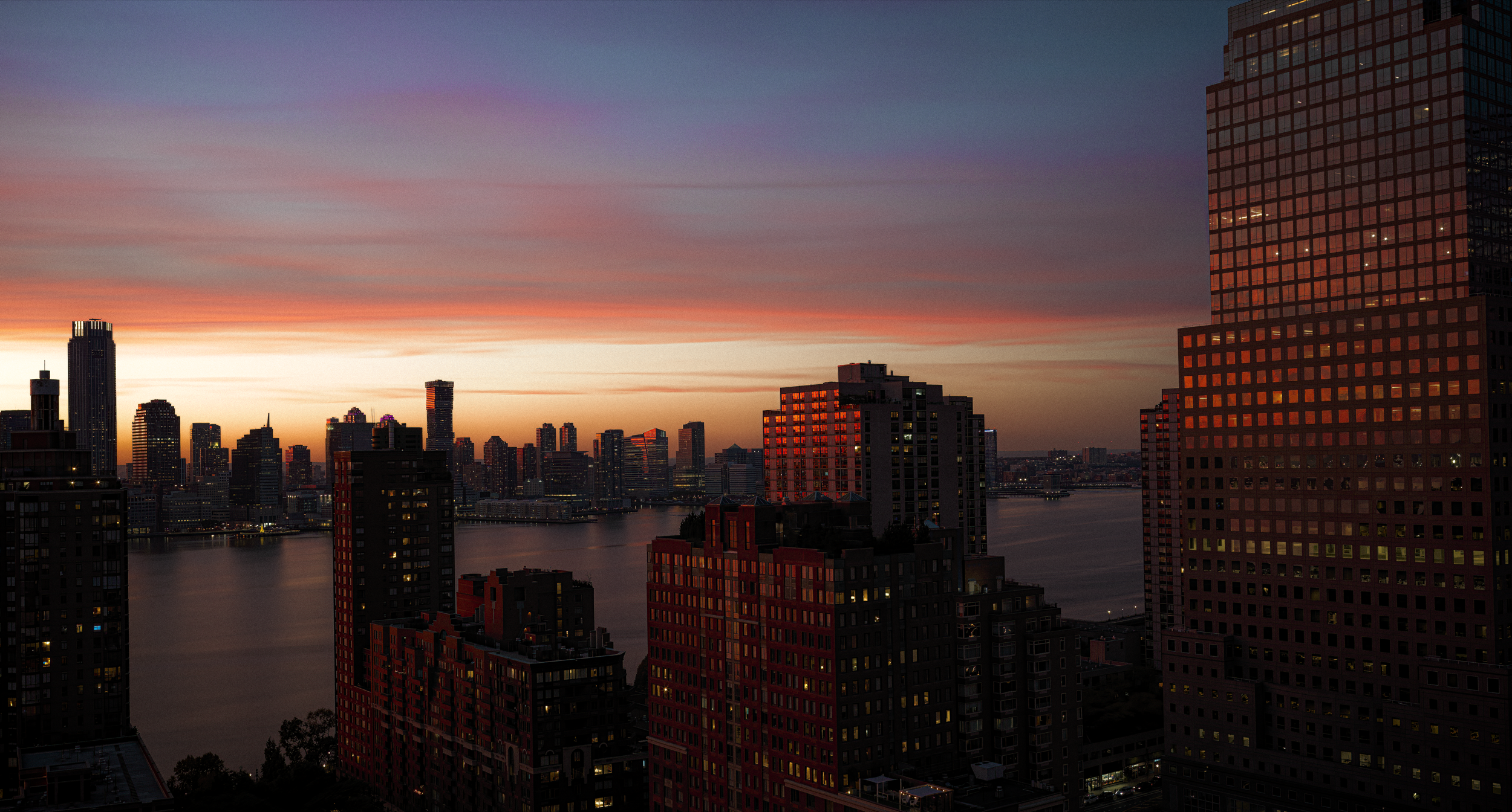 NYC_0039-DeNoiseAI-low-light copy_WEB.png