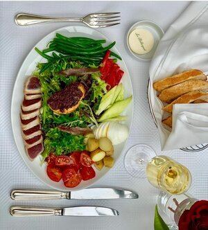 Le Bilboquet Salad.jpg