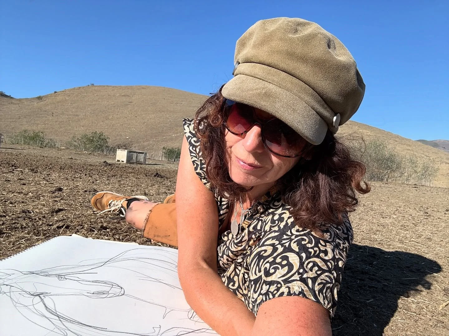 Spending a great deal of my days rolling around in the dirt 😂😂

Couldn&rsquo;t be happier 😁😁
Drawing these beauties today !

@returntofreedom 
#myhappyplace 

#horseartist #equineartist #pleinairartist #pleinairdrawing #horsedrawing #charcoaldraw