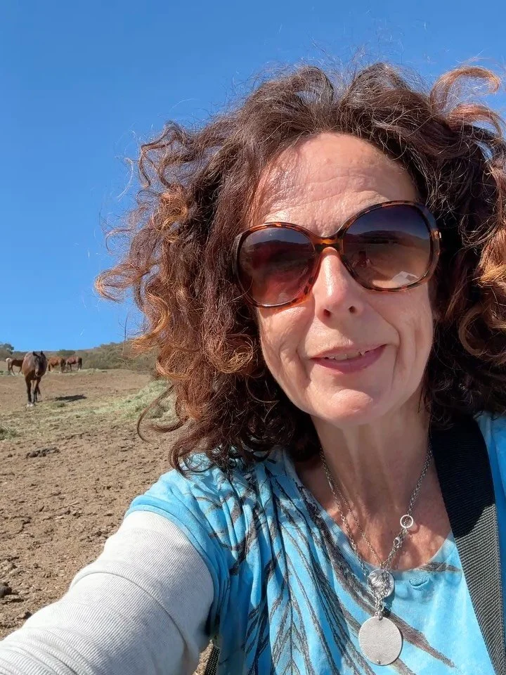 My time as artist in residence at @returntofreedom has come to an end &hellip; and a huge part of my heart remains out there with the horses and humans I&rsquo;ve had the pleasure to meet❤️

It&rsquo;s been the most wonderful experience&hellip; life 