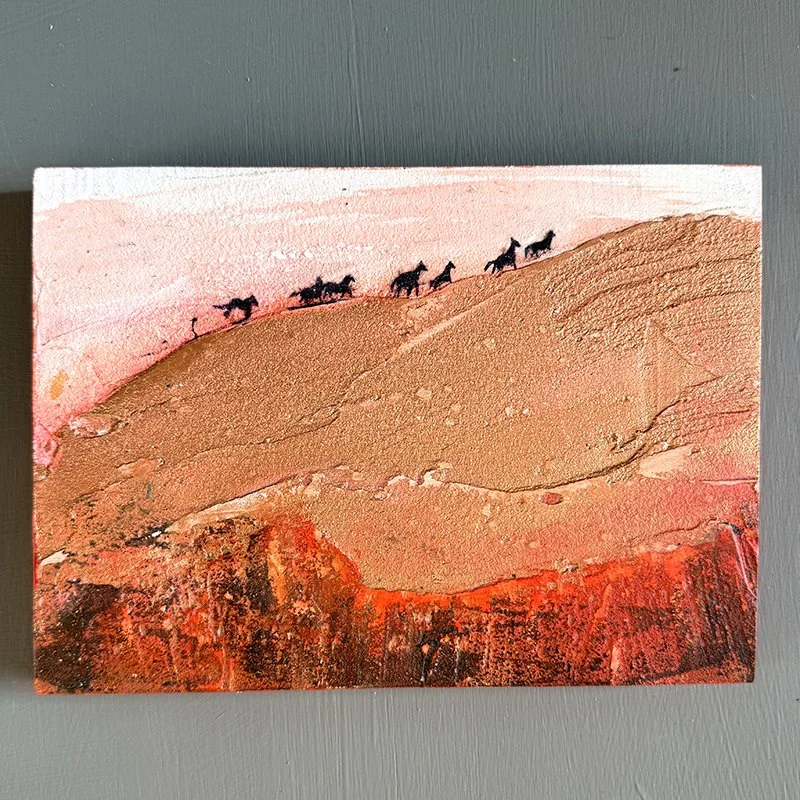 ROAMING RED HILLS - Mini Painting