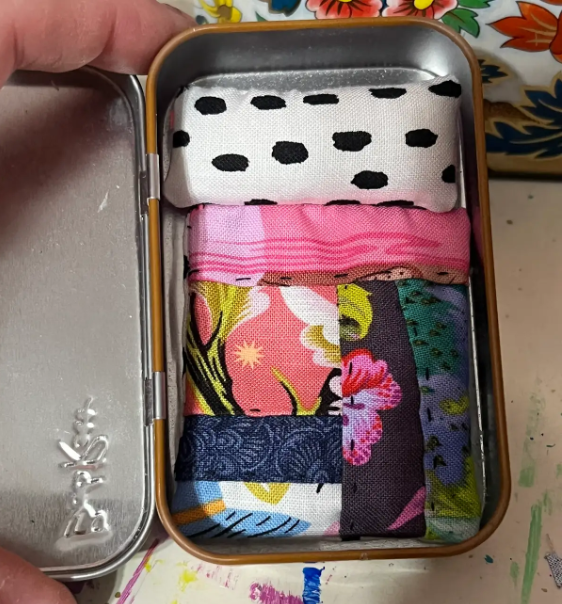 Slow Stitch Sundays: Scrappy Pocket Quilt