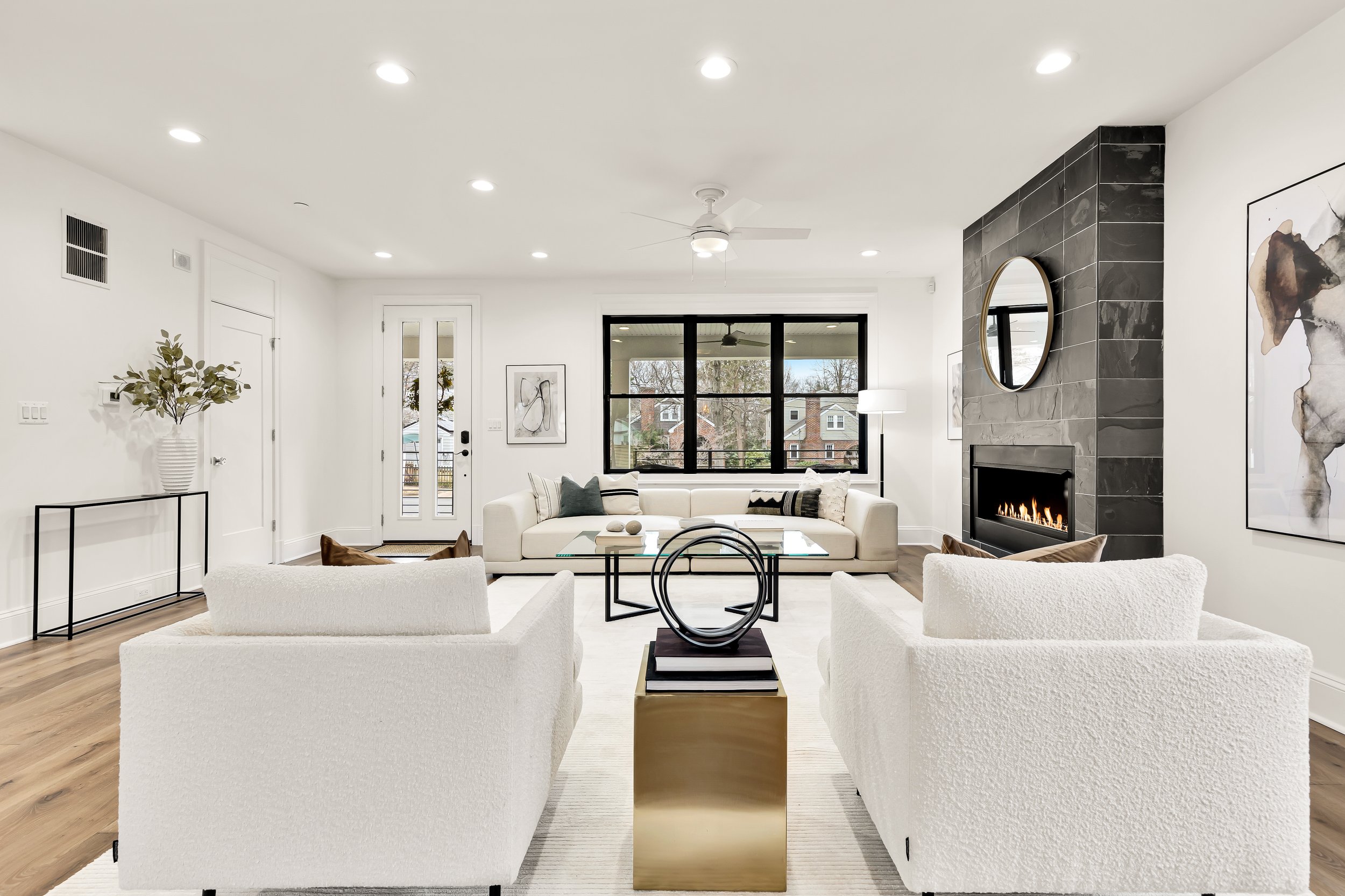 4711 Ellicott St NW Reshoot-0004.jpg