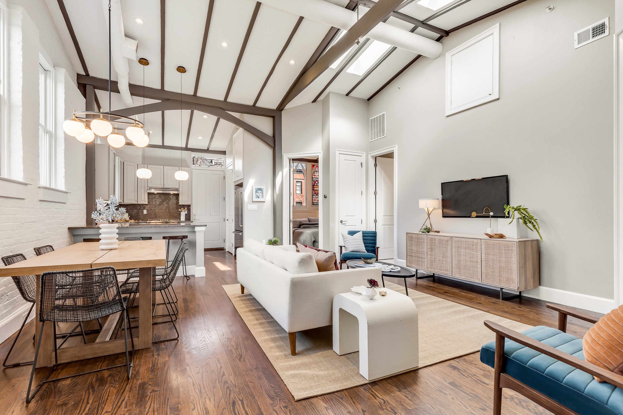 1340 Massachusetts Ave SE 1-0020.jpg