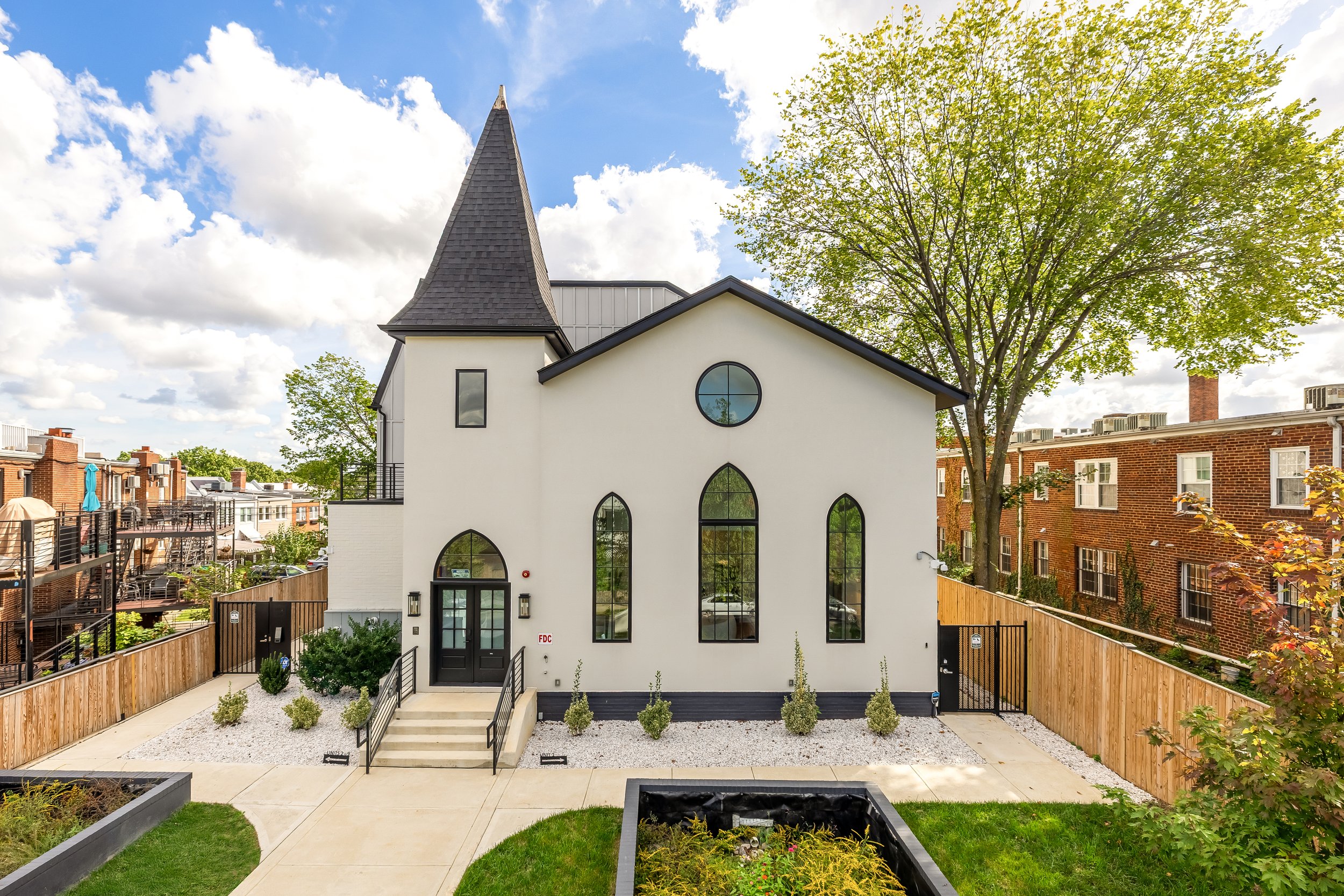 217 16th St NE 1-0003.jpg