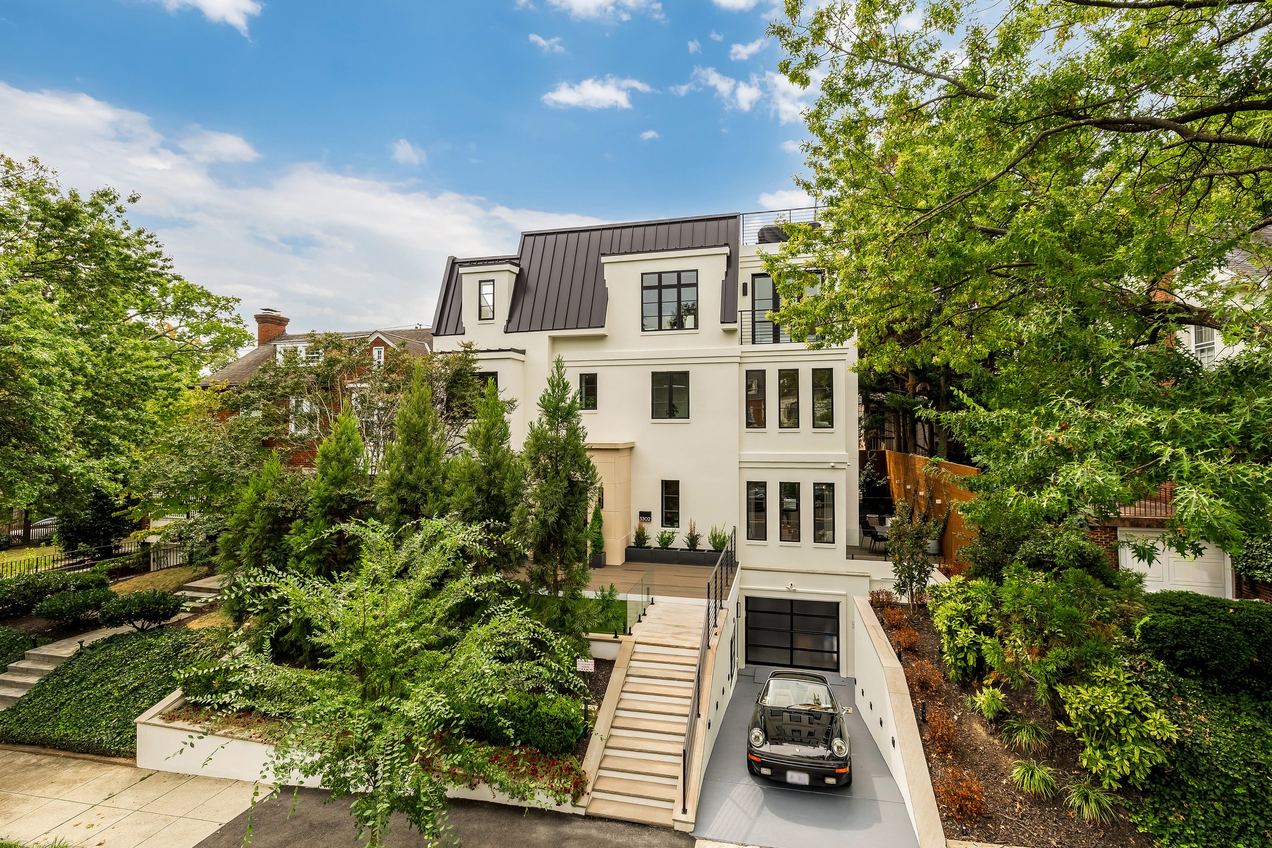 3302 Cleveland Ave NW-0002@0.75x.jpg