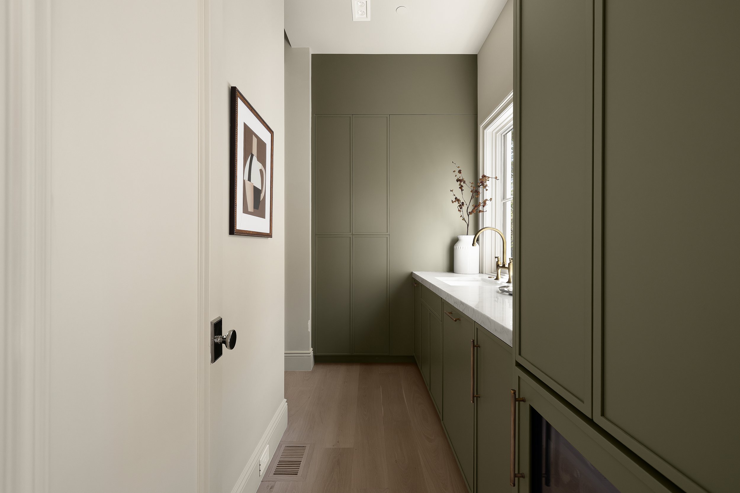 5122 Cathedral Ave NW Arch-0058.jpg