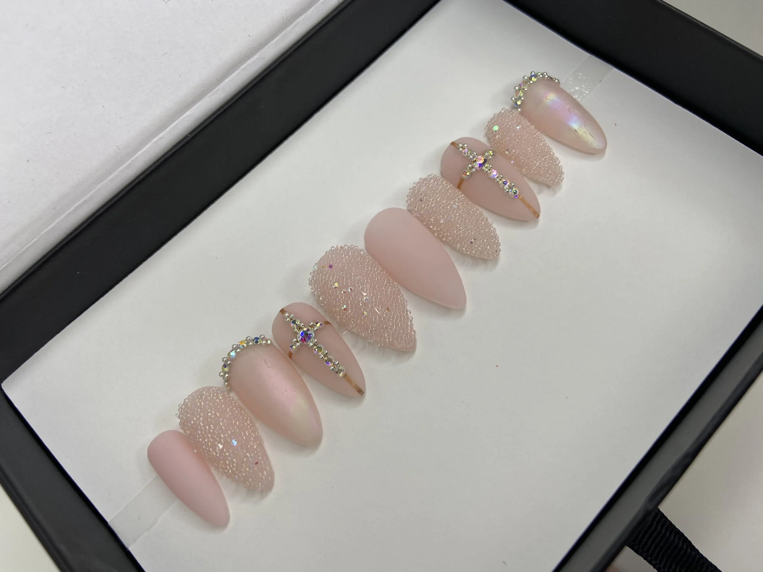 2FB66AC9-C609-459C-B8E6-FCACD61FB040