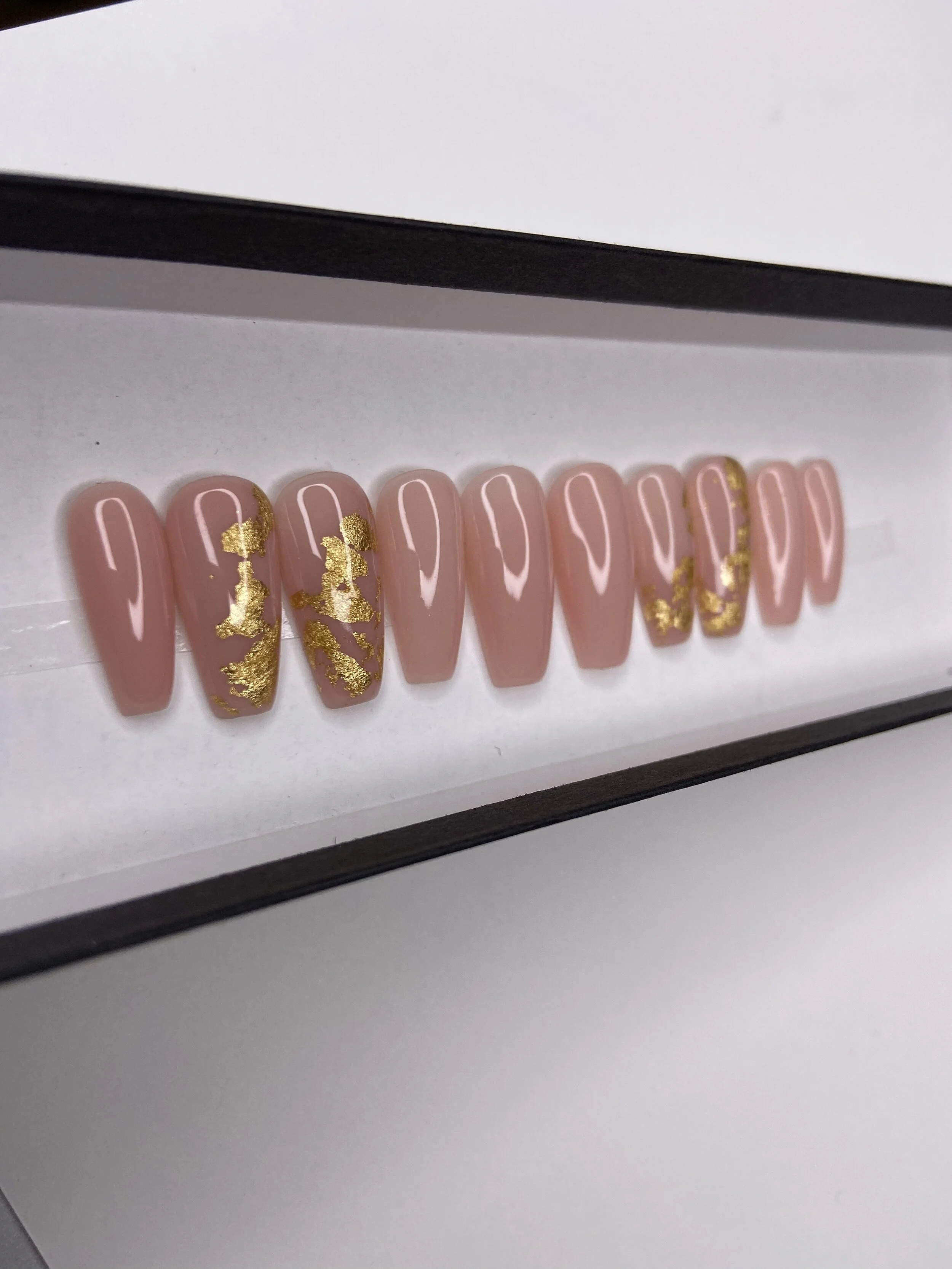 7D318C27-673F-4DE7-9C89-35F623276D3C