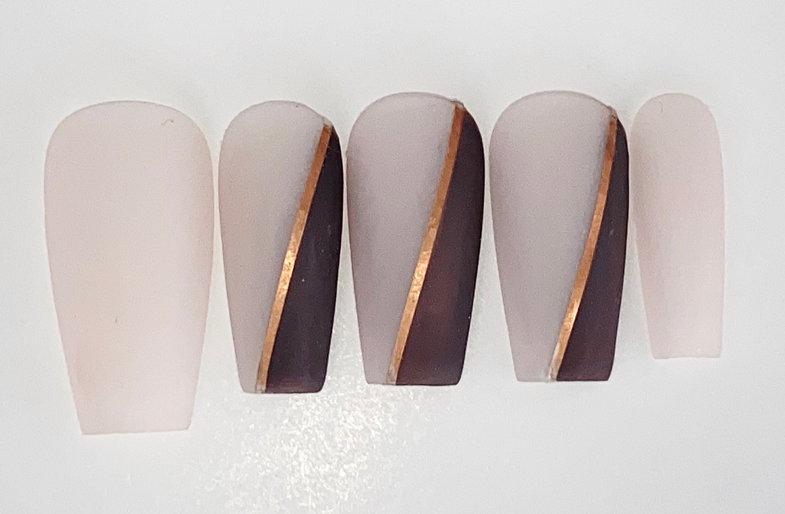 FECA0E00-EC74-41CC-A574-5658CD33CE0D