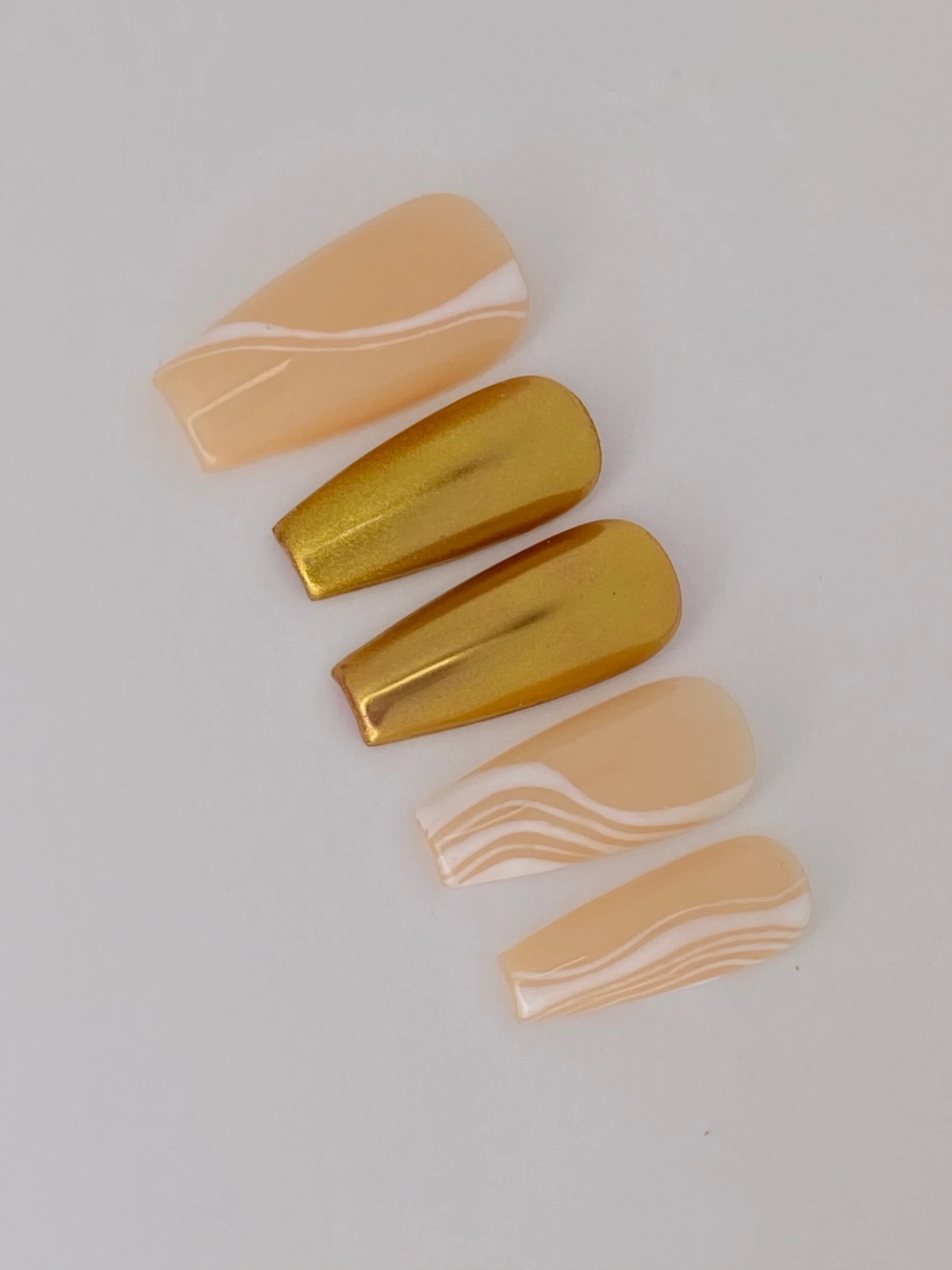 FFD97DB4-D313-443E-90AA-0E369A3529E8