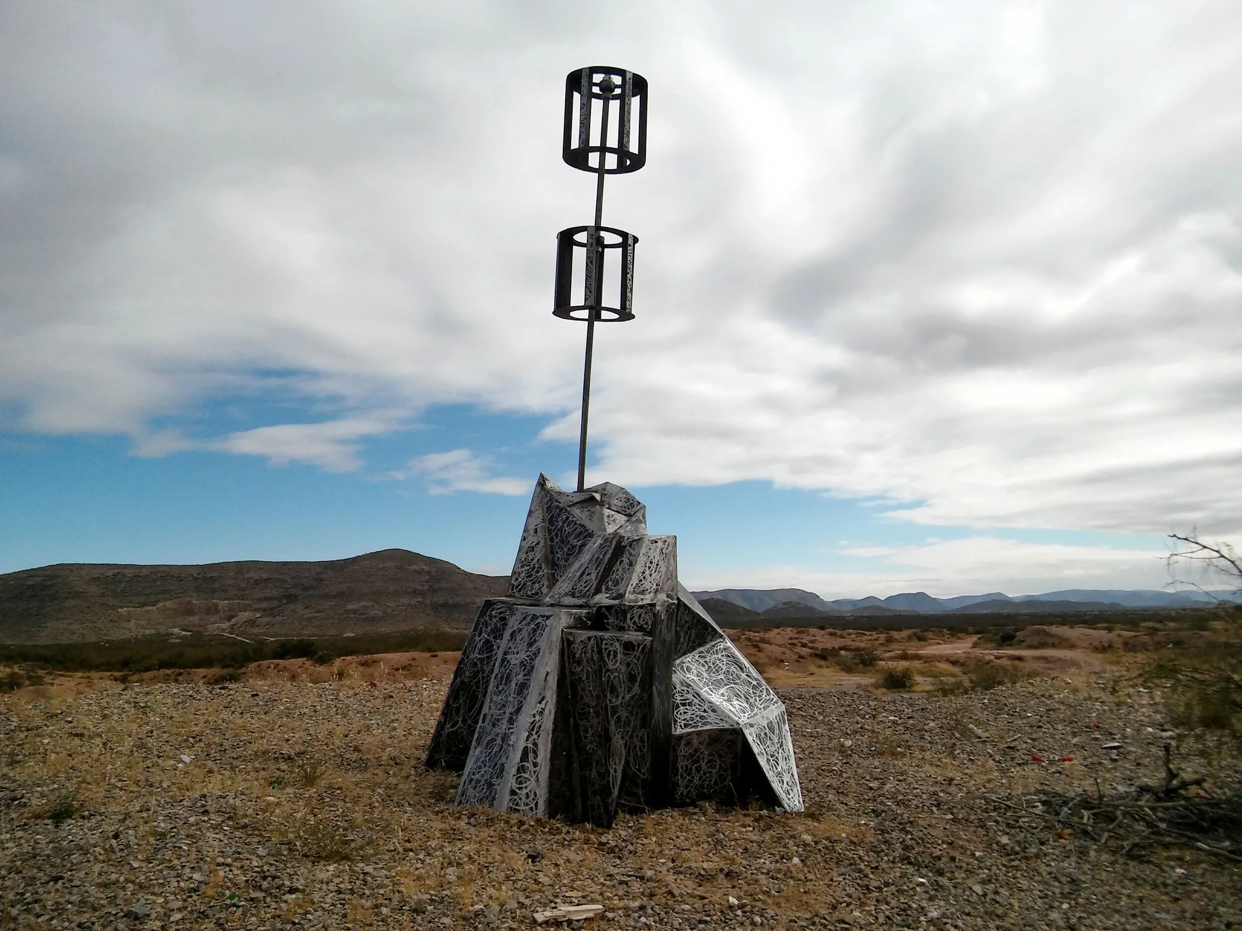 05_SILHOUETTE OF REFLECTION_2016_RALPH BENERO.JPG