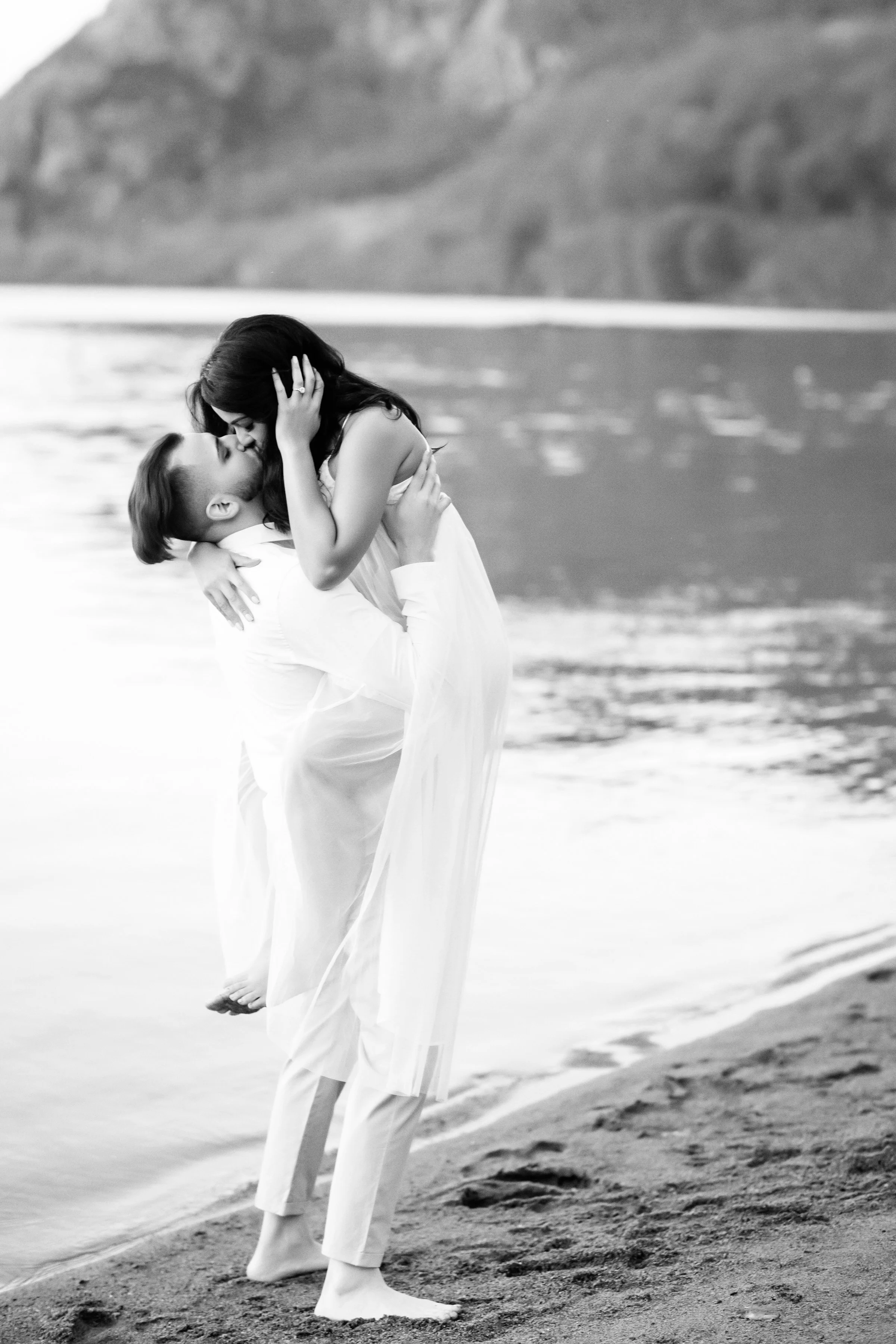 Geraldine&ErickEngagement-138gray.jpg