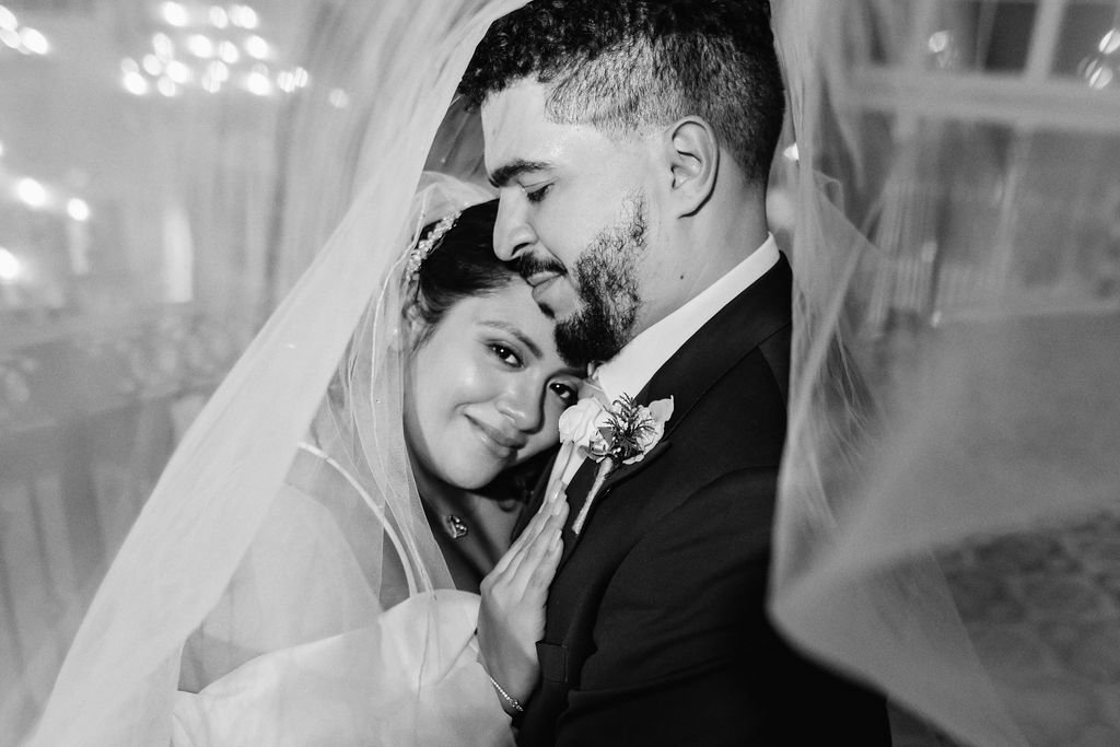 Karen&Frederick-538grey.jpg