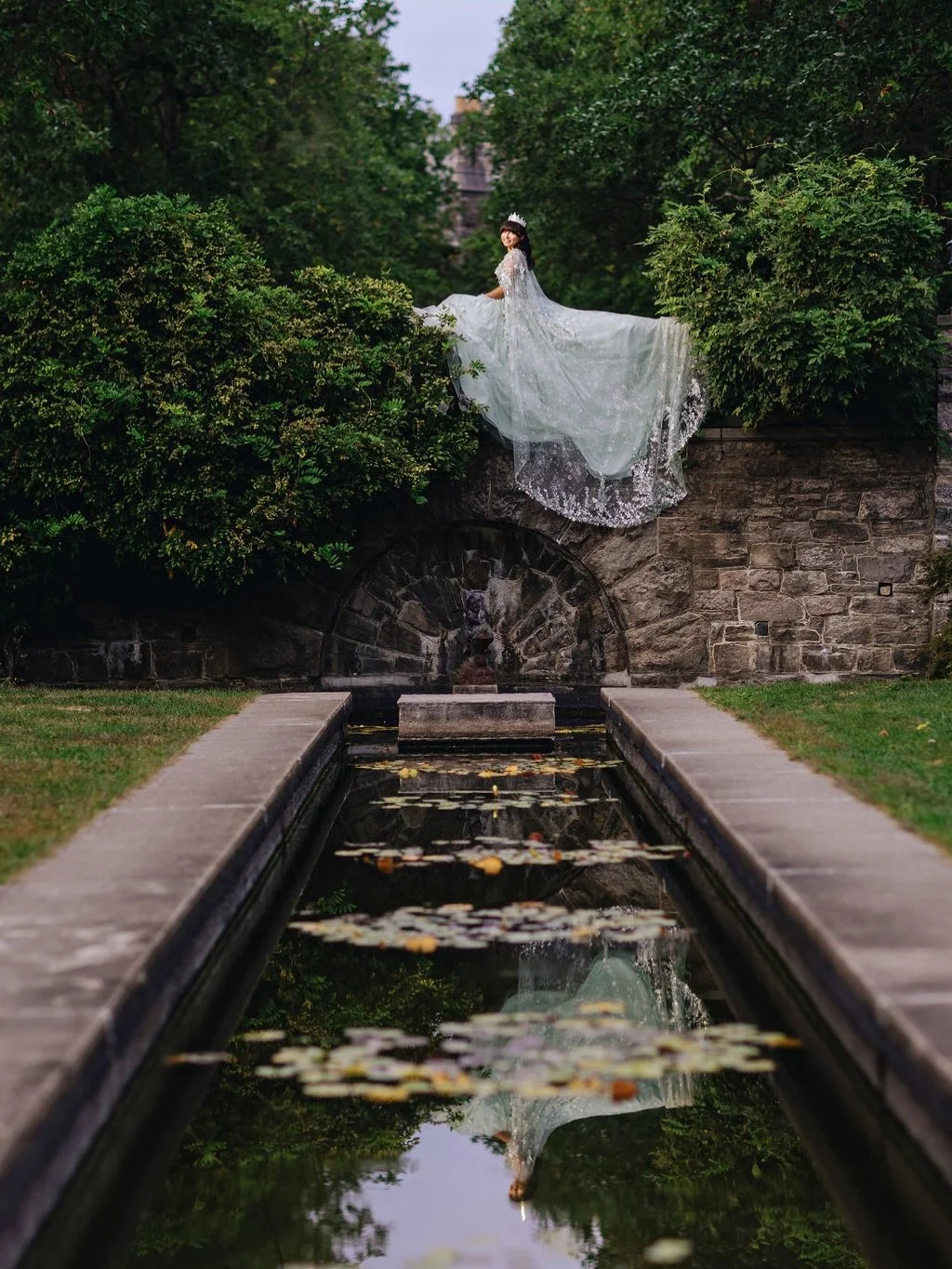 Makeyla rocked her sweet 16 photo shoot. Love it when we get to do these type of shoots 🙌. 
.