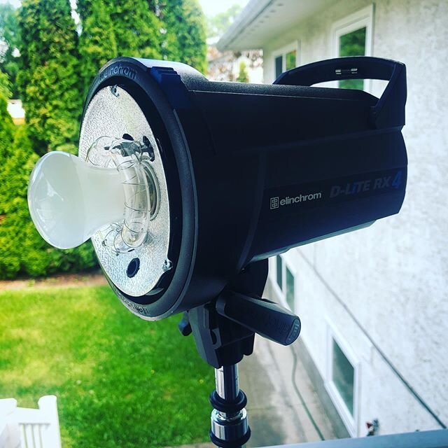 Elinchrom D-lite RX4 strobe kit.  Includes 2 heads, 2 soft boxes, and transmitter.  400 Ws, super portable, easy to use.
.
..
...
....
Rent from us today &amp; check out the rest of our available gear - www.video.equipment

#elinchrom #strobelights #