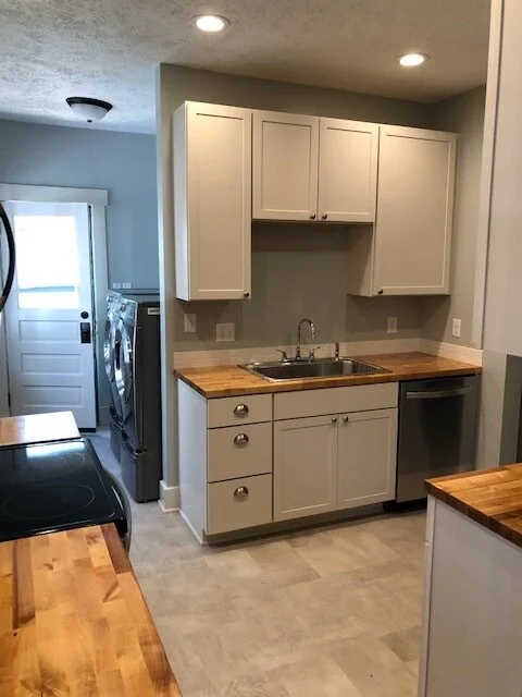 Traditional/Transitional Kitchen Remodel by Mattison Remodeling LLC project photo 12