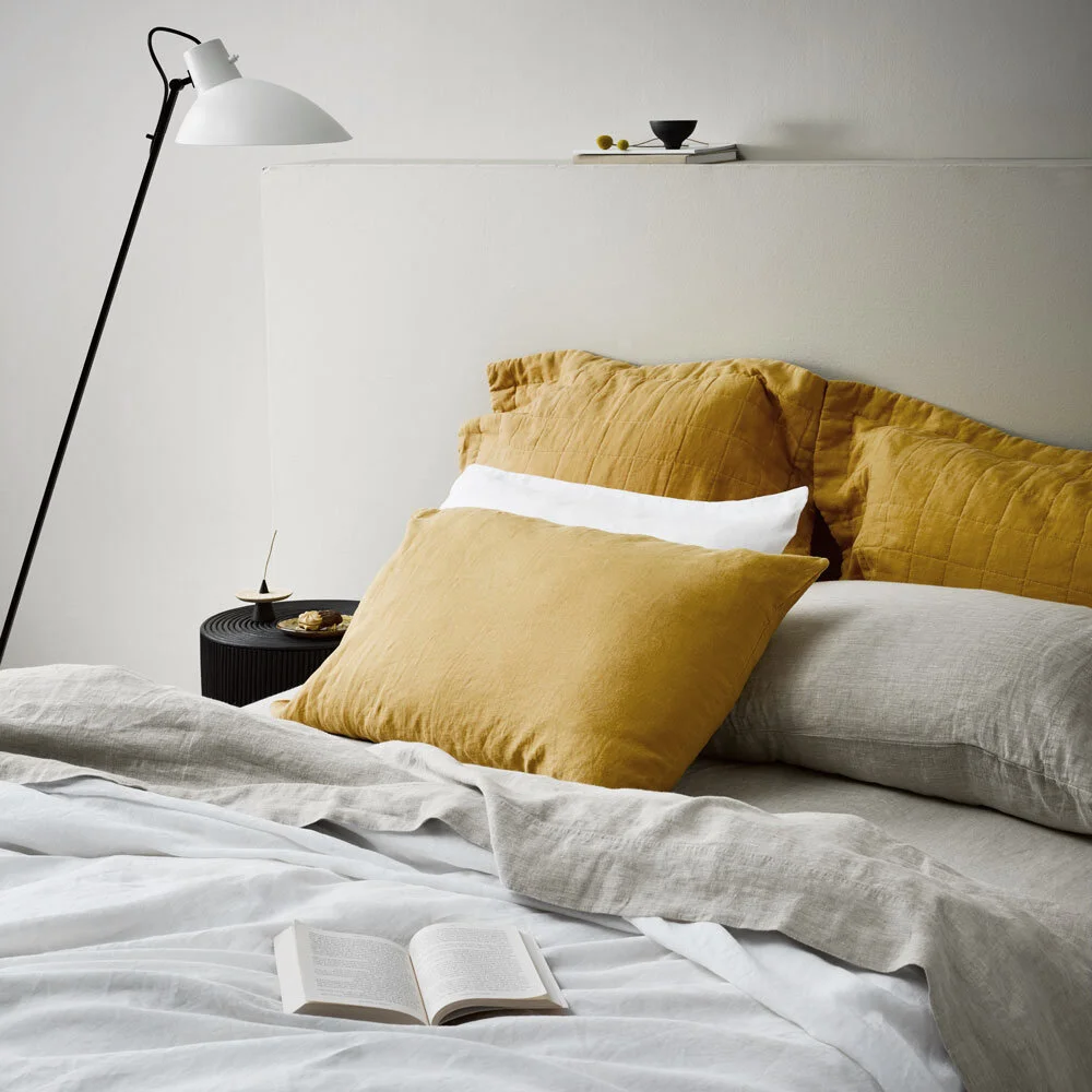HoneyNaturalWhite_AngleBed_SquareWeb.jpg