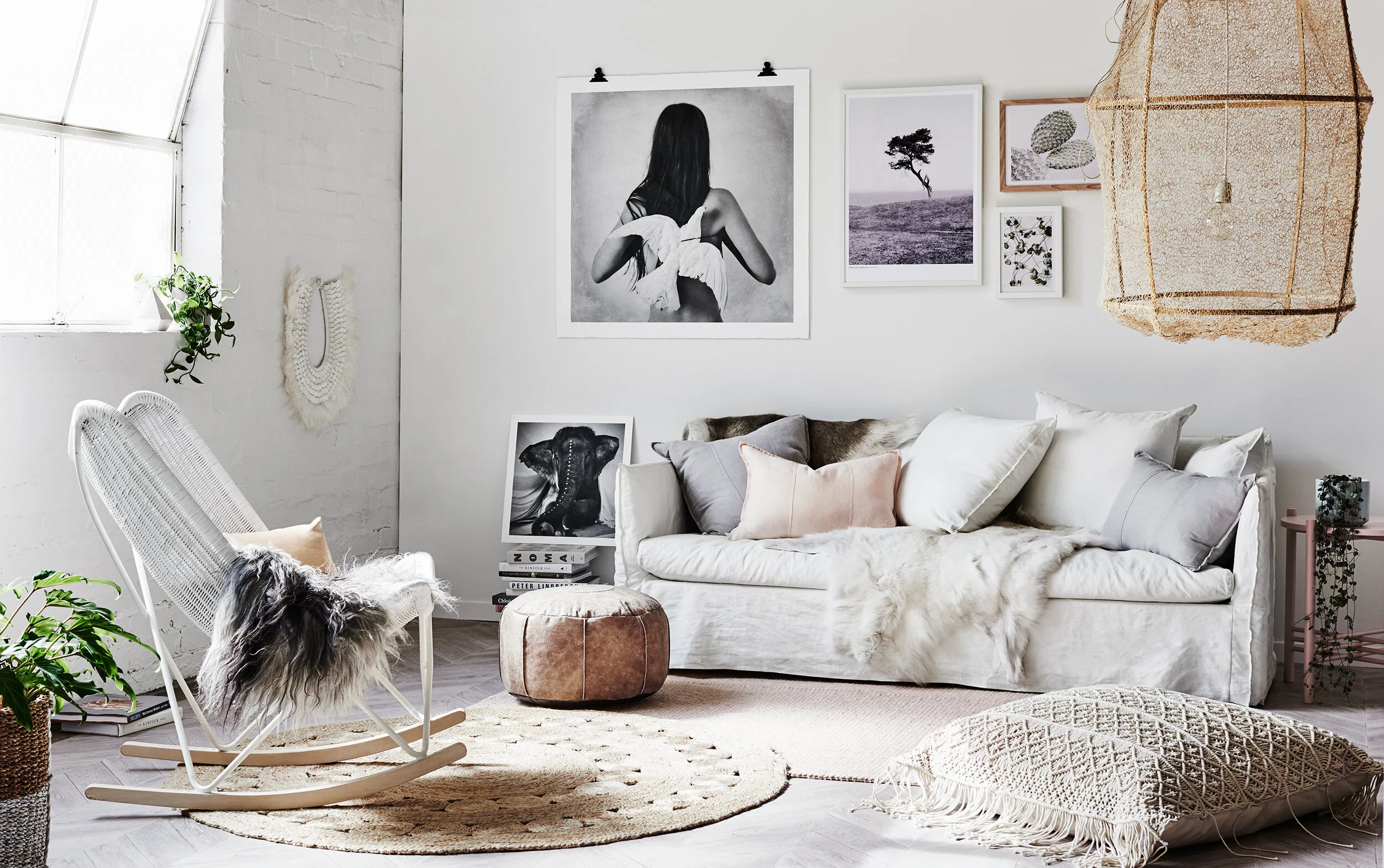 160412_Norsu_WHITE_sofa.jpg