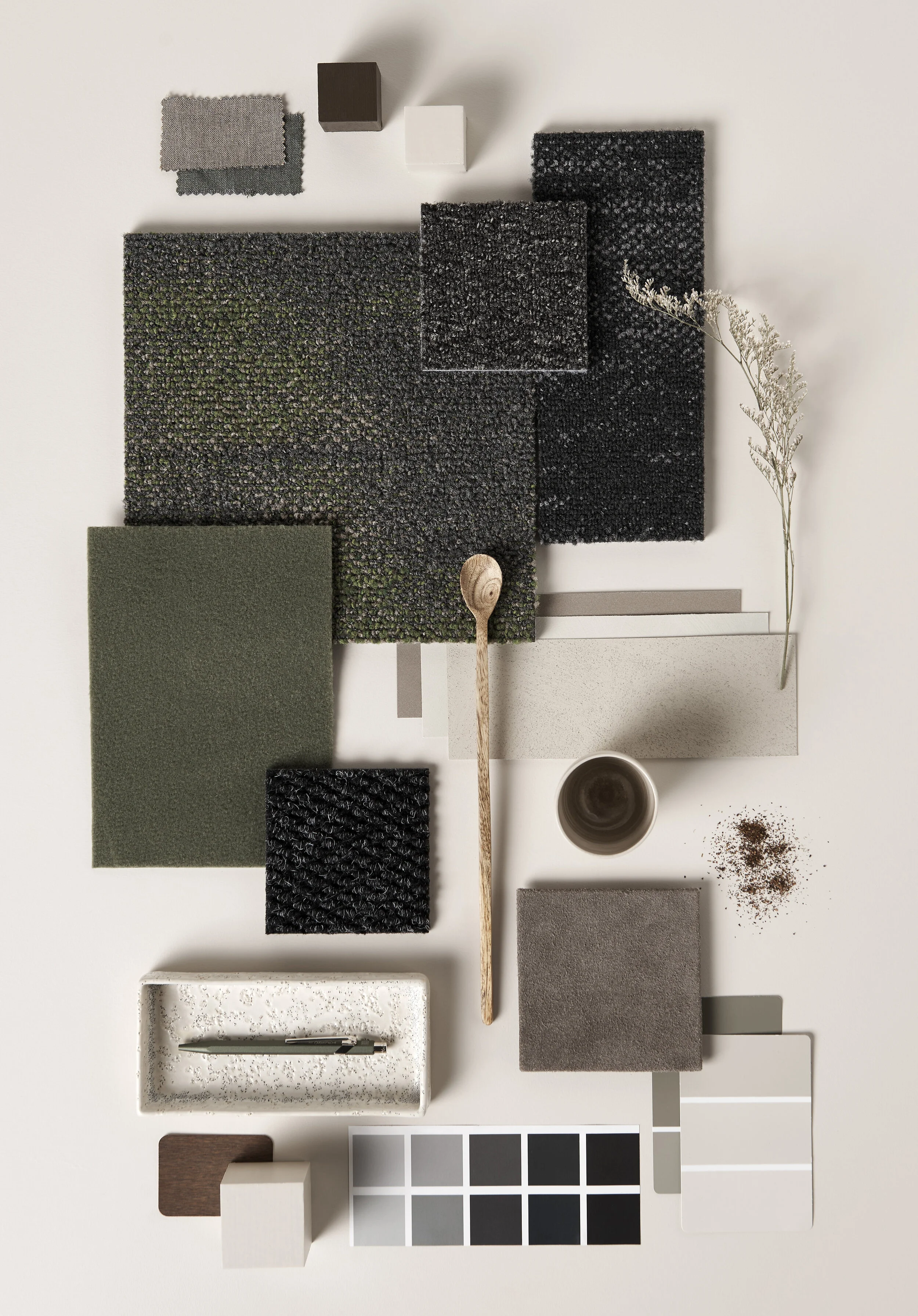 Jacobsen Flat Lays Workplace Eco 0848.jpg