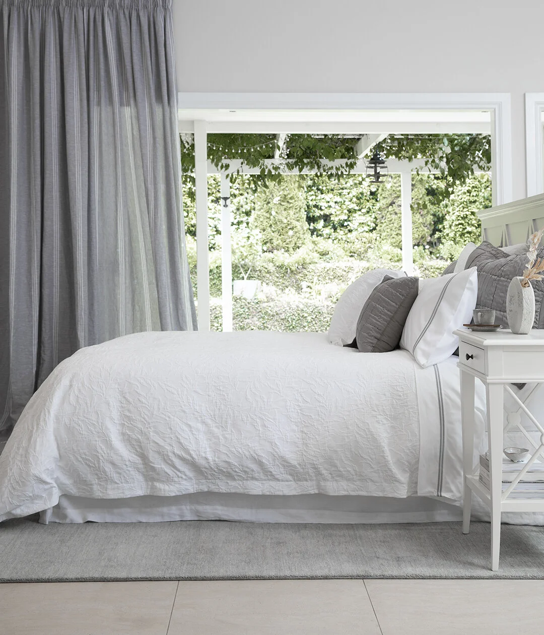 Wallace Cotton Laurel Duvet Set 1.jpg
