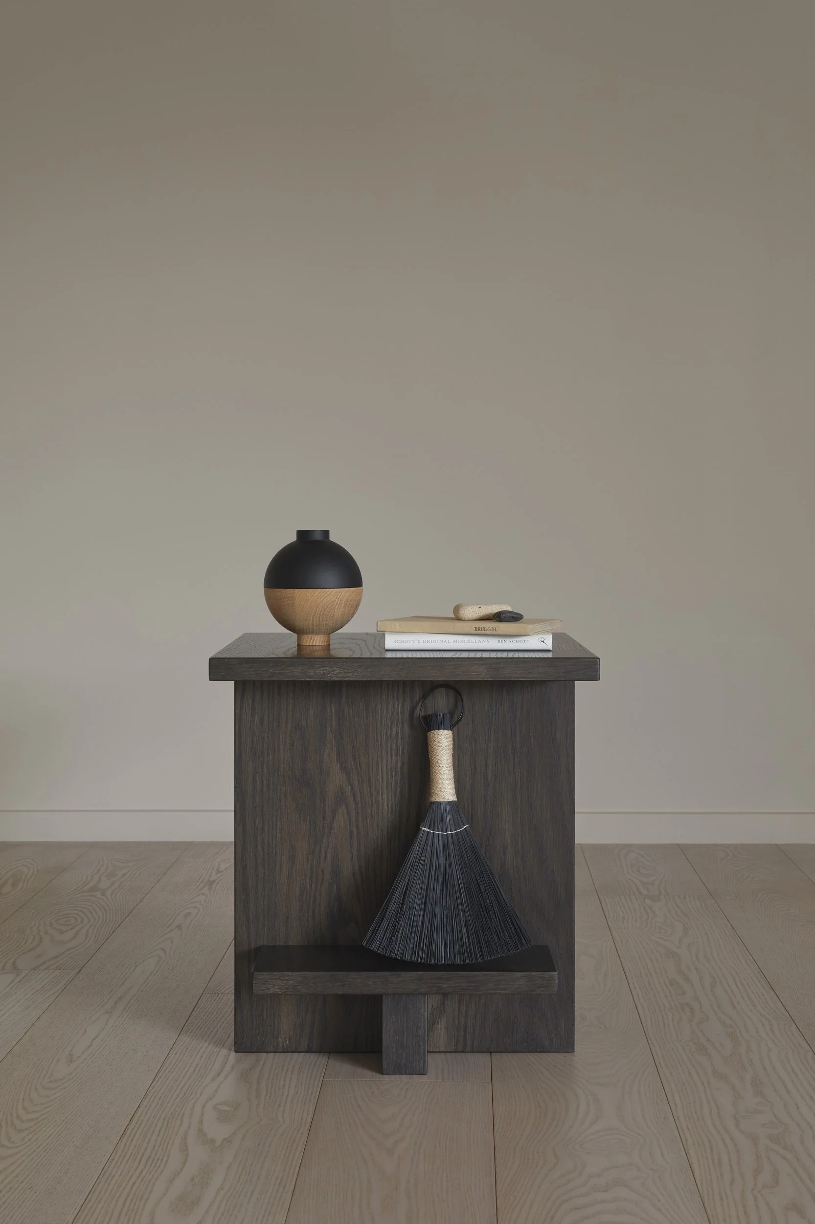 VERTONE_Aperture-Side-Table_Smoked-Oak.jpg