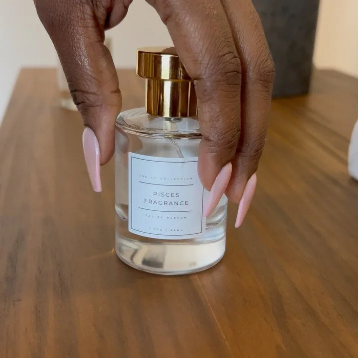 ✨ Pisces mode: fully activated ✨

The sun is out and it&rsquo;s 70 degrees 🌞 
Days like this call for a scent that flows with you. Soft, dreamy, and impossible to ignore.

So tell us&hellip;
What scent did you grab today that caught your nose? 👀✨

