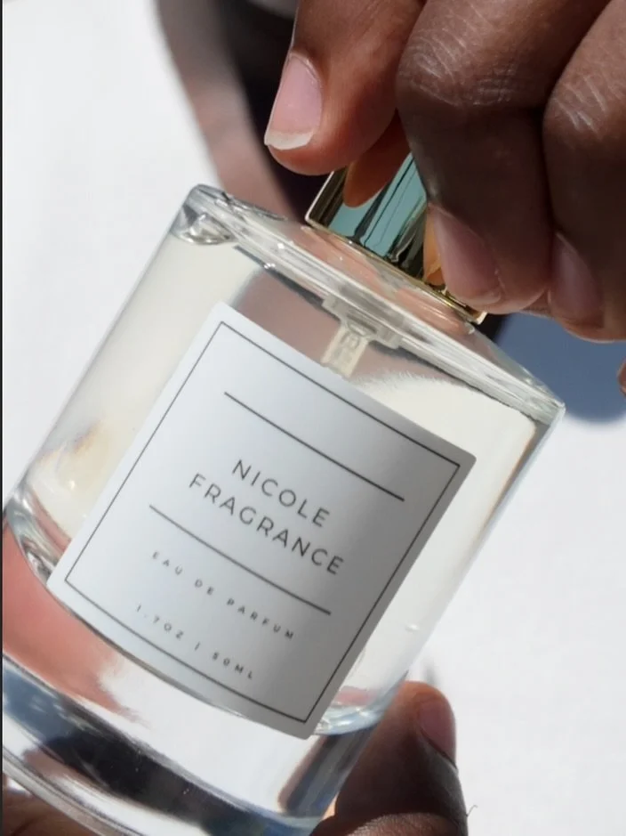 Nicole is&hellip;

✨ Bright
✨ Bold
✨ Fresh
✨ Beautiful
✨ Calming

Nicole feels like sunshine on your skin ☀️ 

The vibrant citrus opening instantly awakens your senses. As the fragrance settles, soft florals and calming lavender create a sense of eas