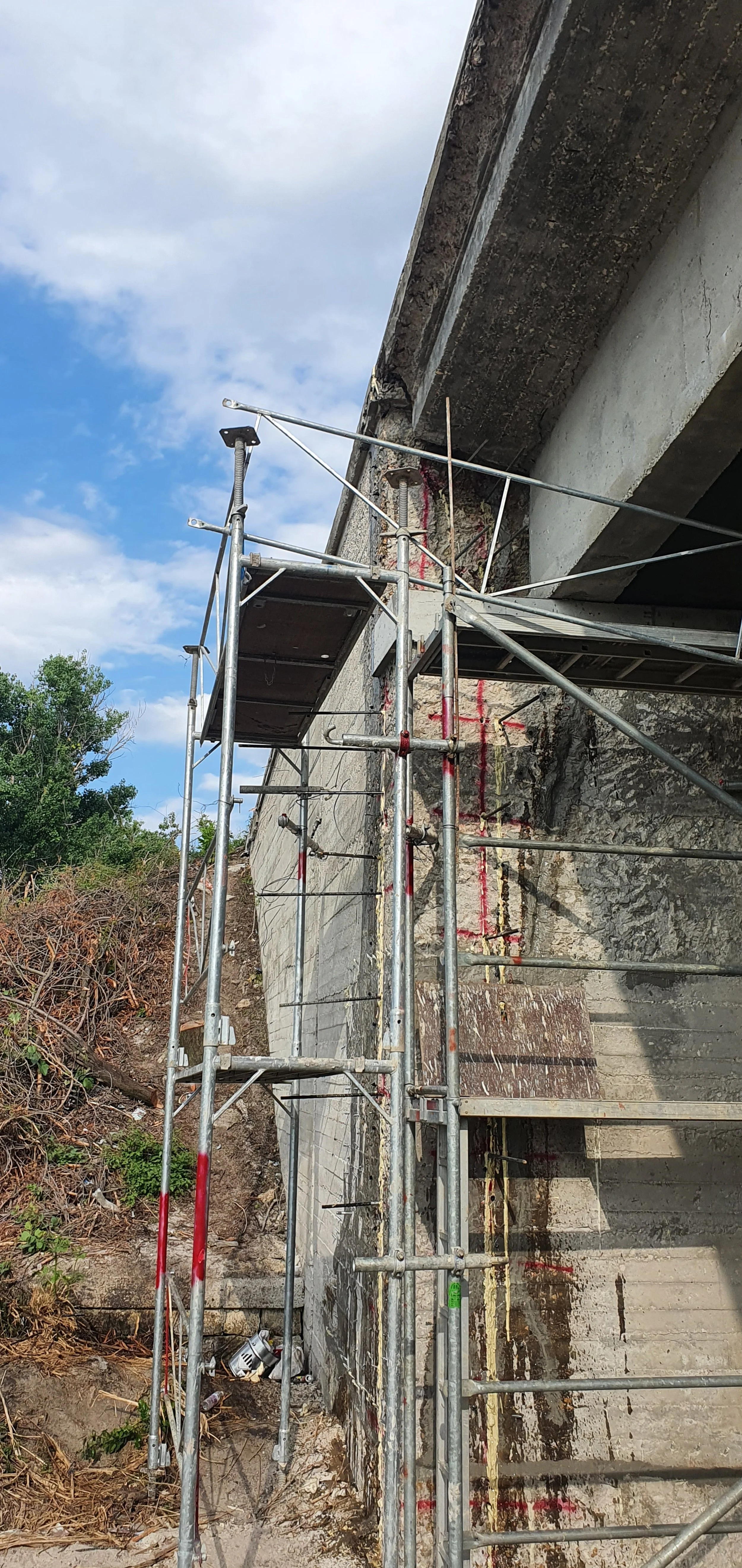 Укрепване на мостови съоръжения 