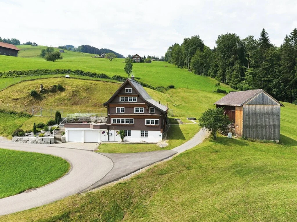 HEIMELIGES FAMILIENPARADIES IM GRÜNEN | Mit unverbaubarer Alpenweitsicht