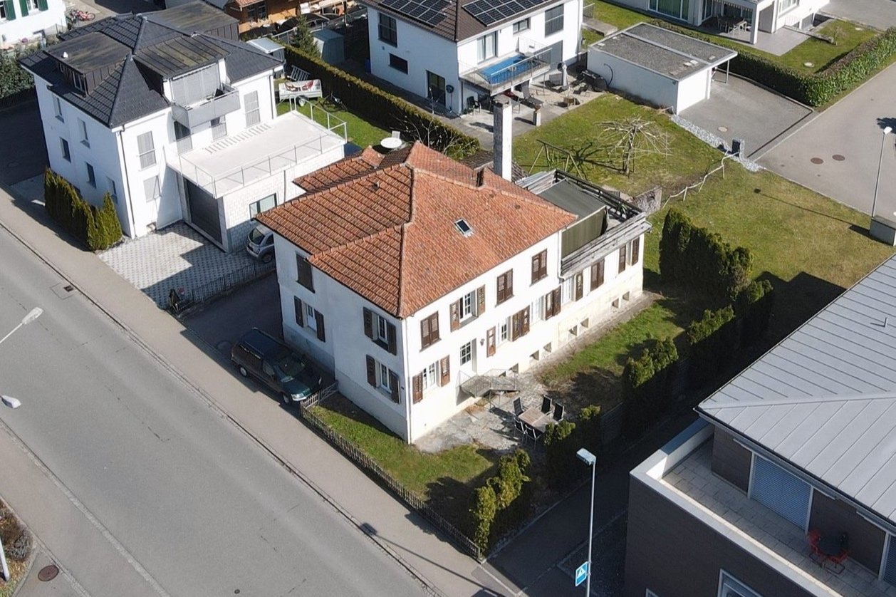 EINFAMILIENHAUS MIT POTENTIAL AN ZENTRALER LAGE | Ausbaureserve für die Erweiterung Ihrer Wohnräume