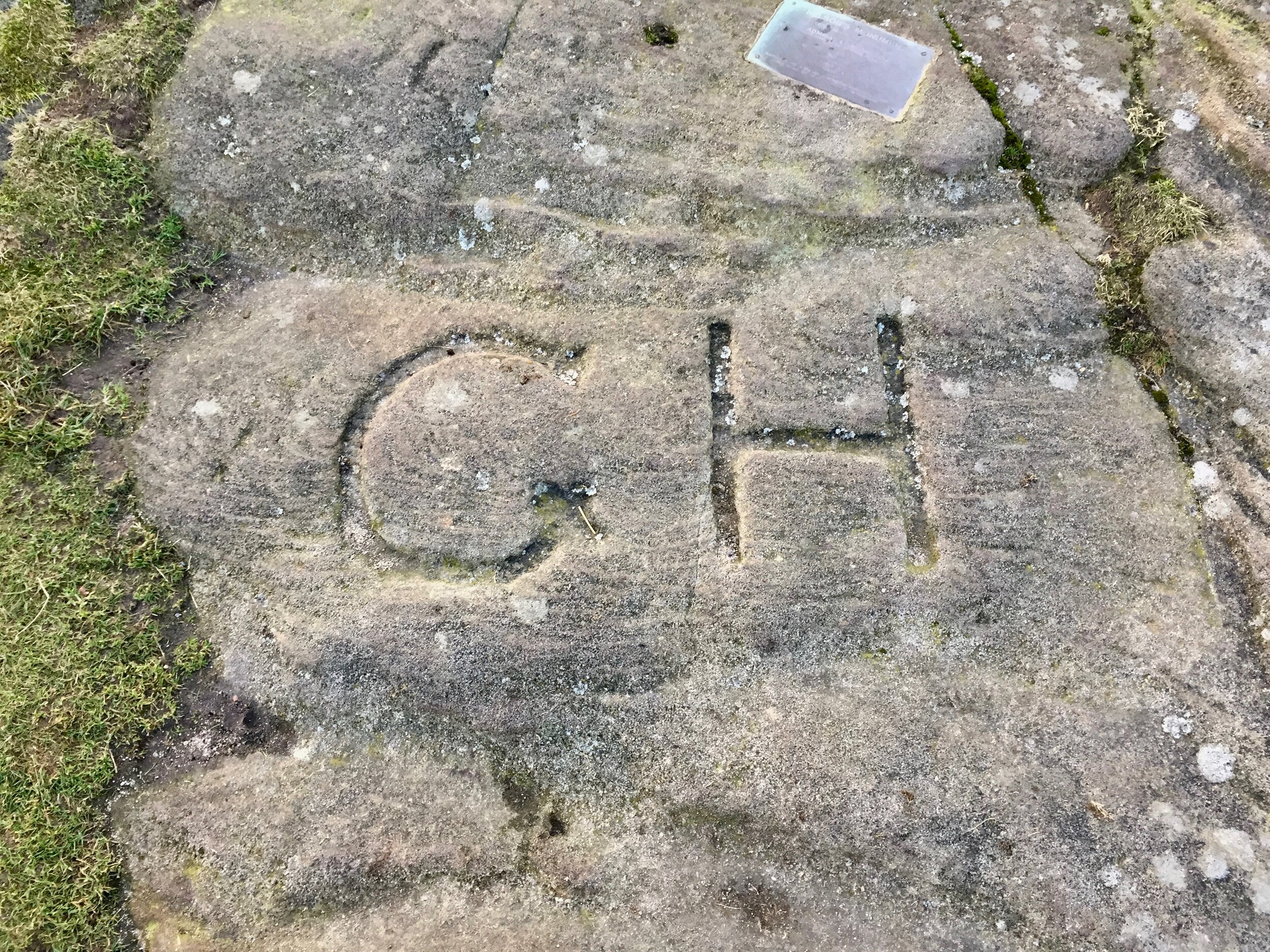  The inscription ‘GH’ in very large letters on the ground next to the plinth. No one knows what they mean or to whom they refer. 