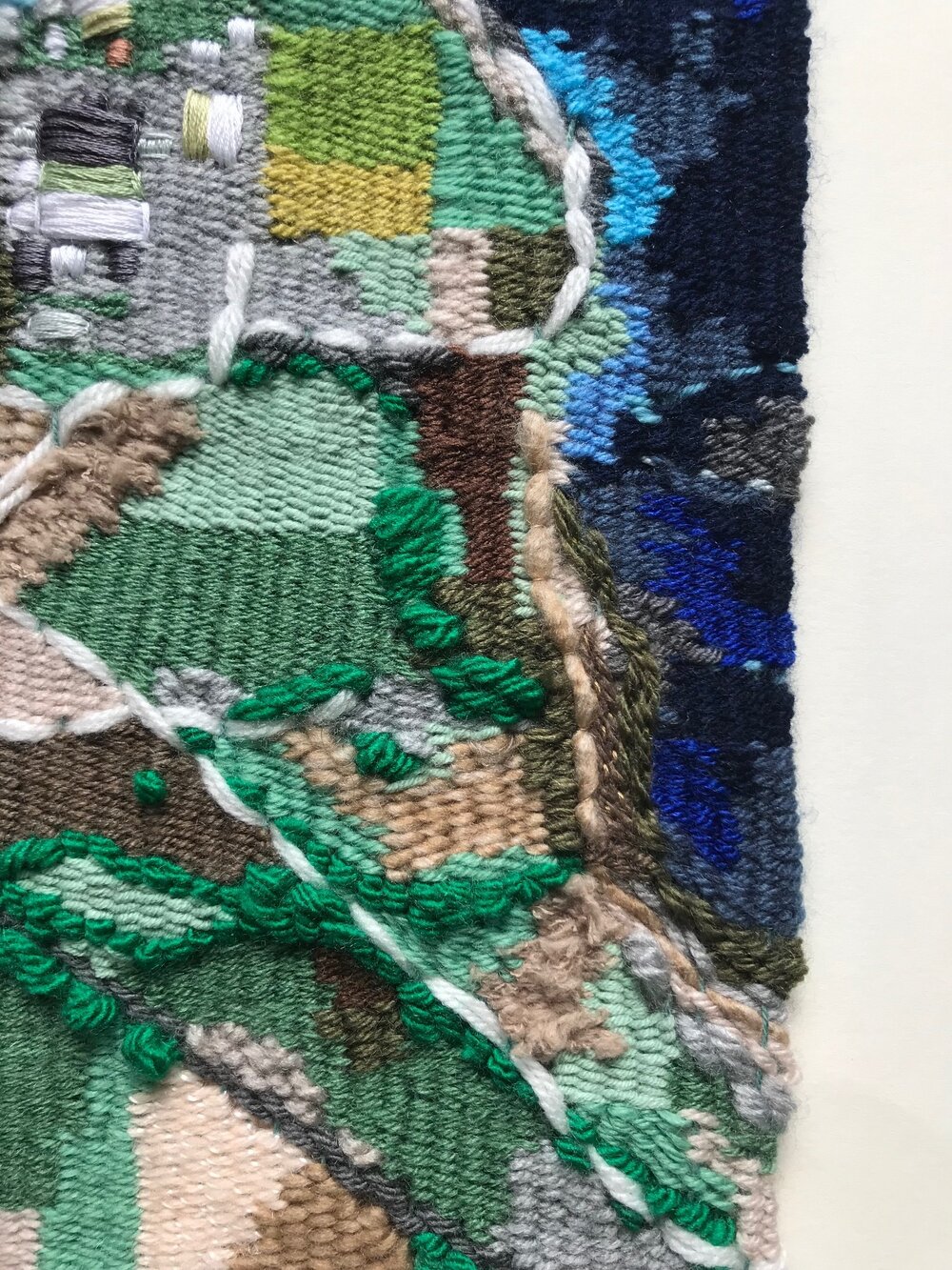  The lumpy right edge of the tapestry 