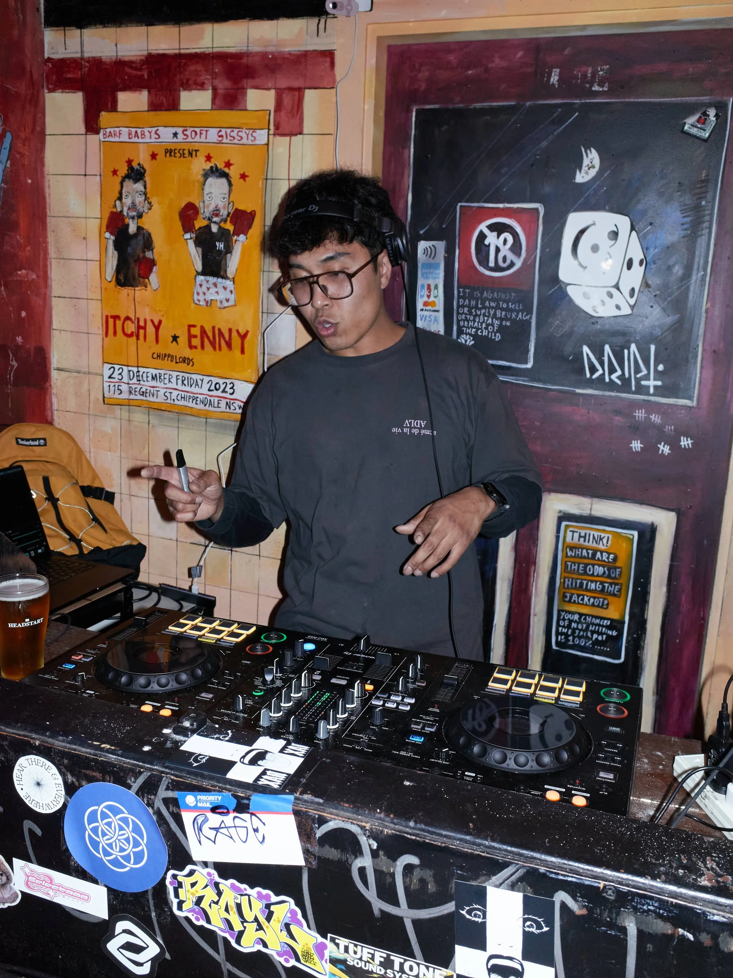 dot com baby vol. 01 - space beats