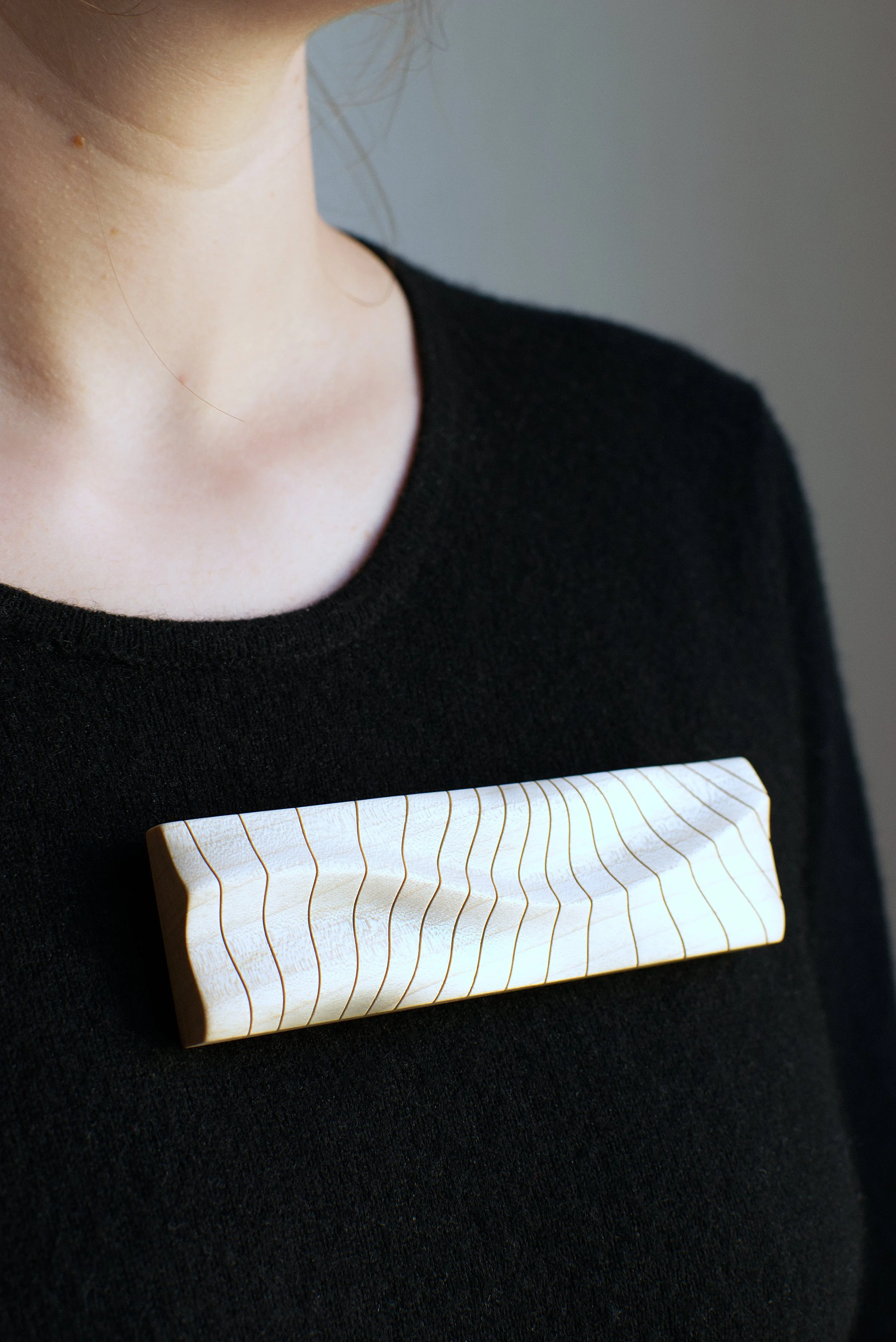 spine brooches jewelery art sculpture wood craft gabriel tarmassi