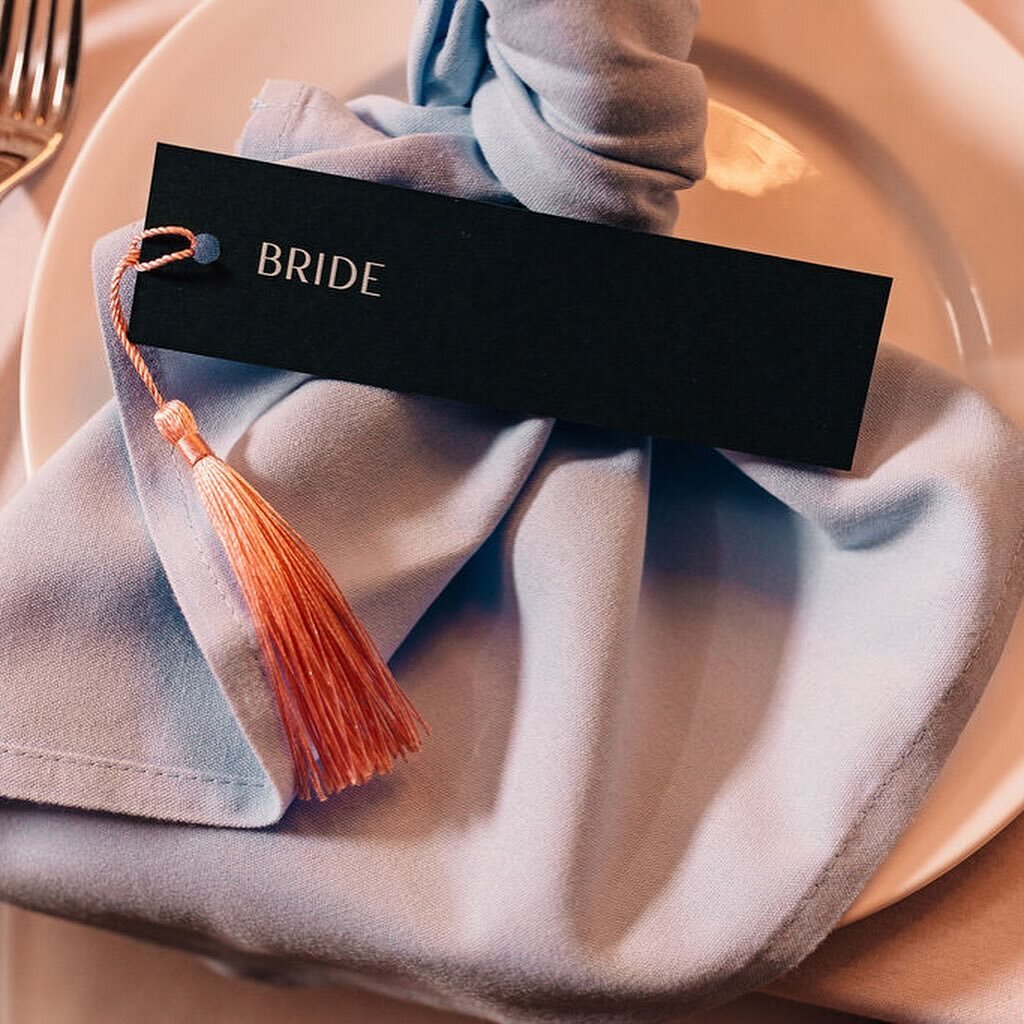 Style your space // while I adore individual menus, sometimes it isn&rsquo;t practical or doesn&rsquo;t work with the wider table design. Where this is the case, an extra-special place card will elevate your guest setting and pull everything together