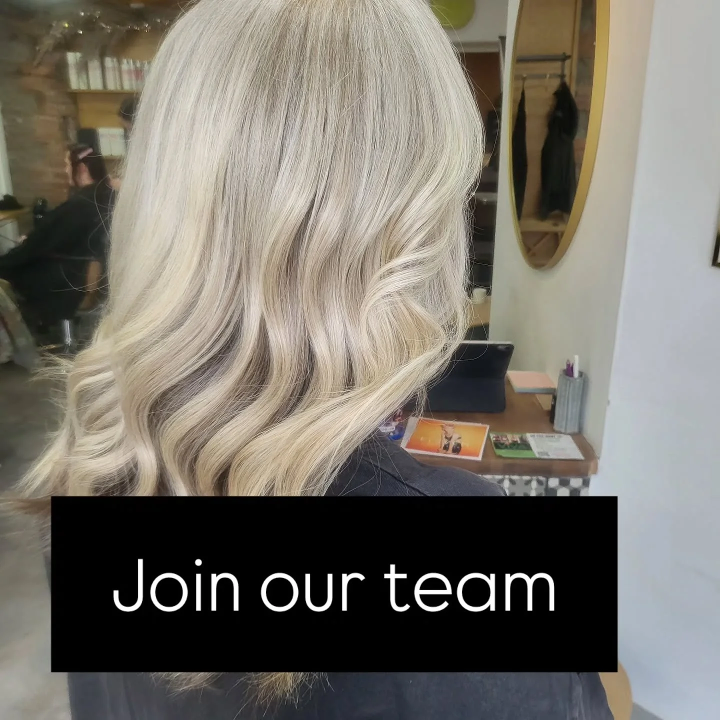 💥 Stylist needed to join our small friendly busy team, hours can be flexible.

💥 Assistant needed 3 days a week Weds-Friday

Call us or drop us a message/email 🤎
