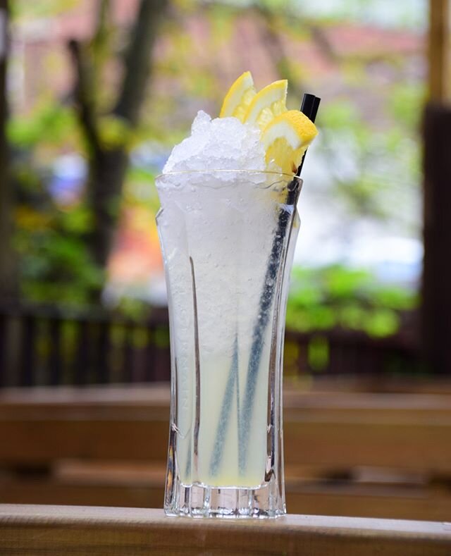 More than just a Collins... Our Bombay collins blends Star of Bombay with St Germain, soda and fresh lemon. Punchy and refreshing to the last drop!⁠
⁠
⁠
⁠
#gin #cocktails #oxfordcity #coktailbar #mixology