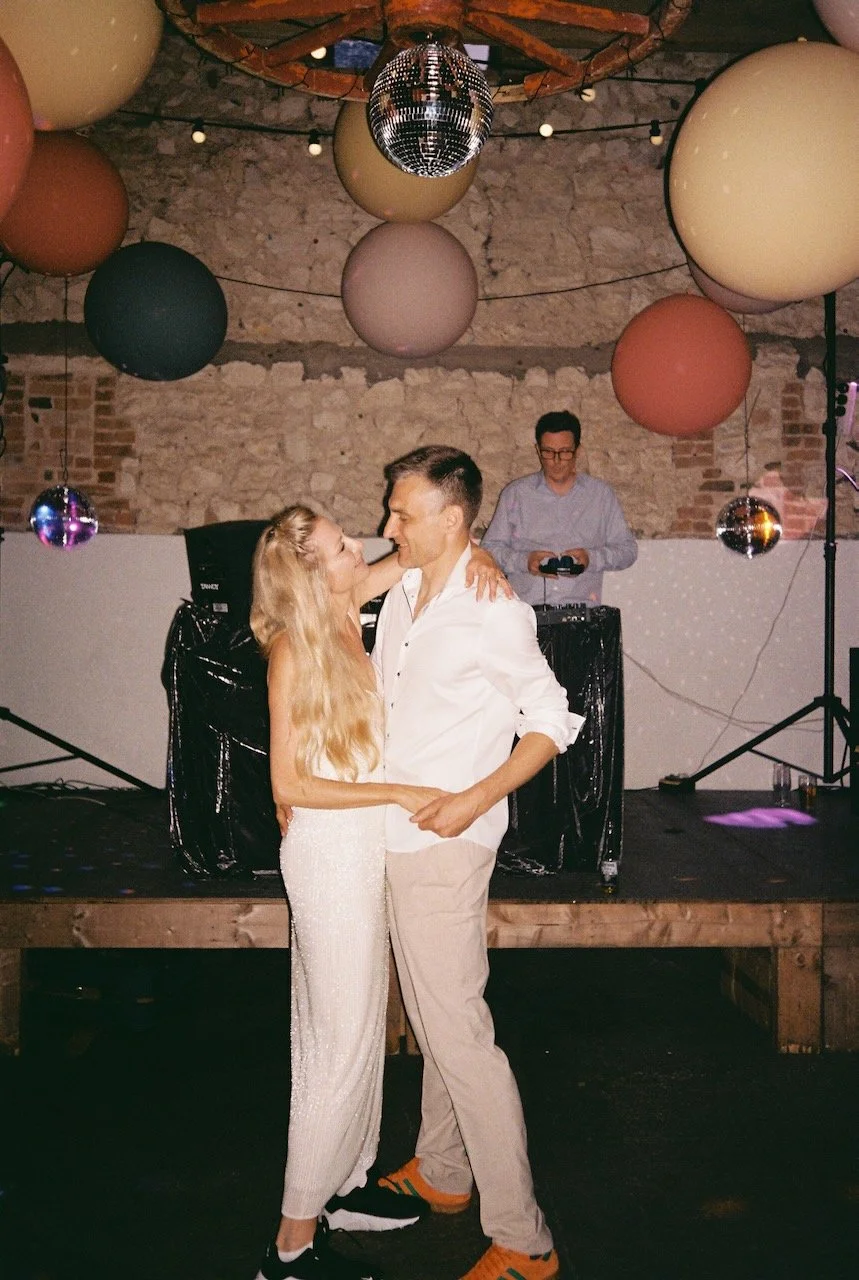 Lisa & Jamie  - 4 of 7.jpeg