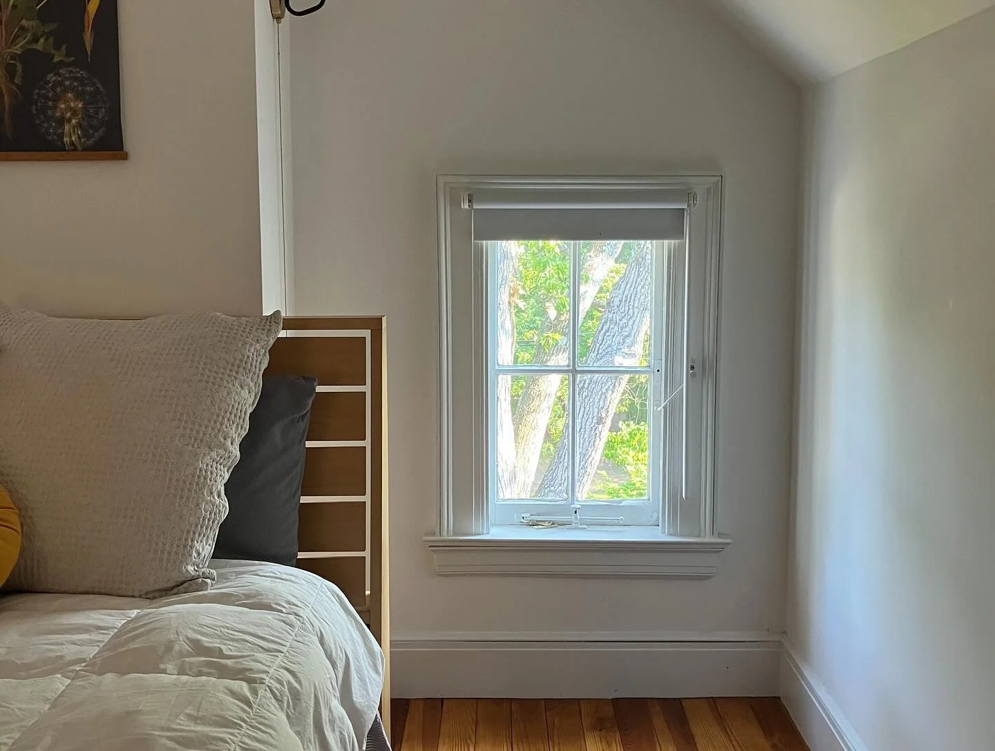 Secret charm in an old house.  The quaint pocket windows along with the angled ceiling line in this guest room really create a vibe that&rsquo;s hard to replicate in new construction.

#urbanrowdesign #historicarchitecture #residentialdesign