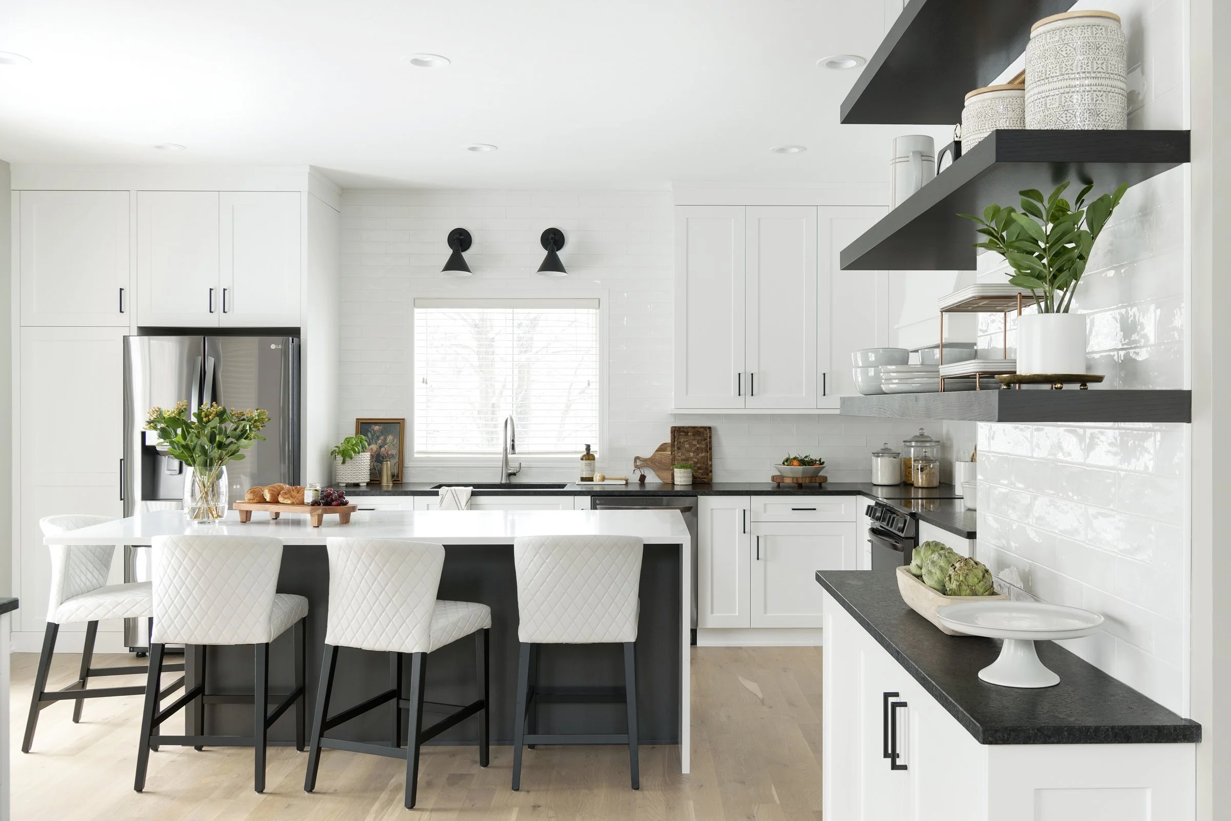 Remodeling: Eden Prairie Modern Kitchen