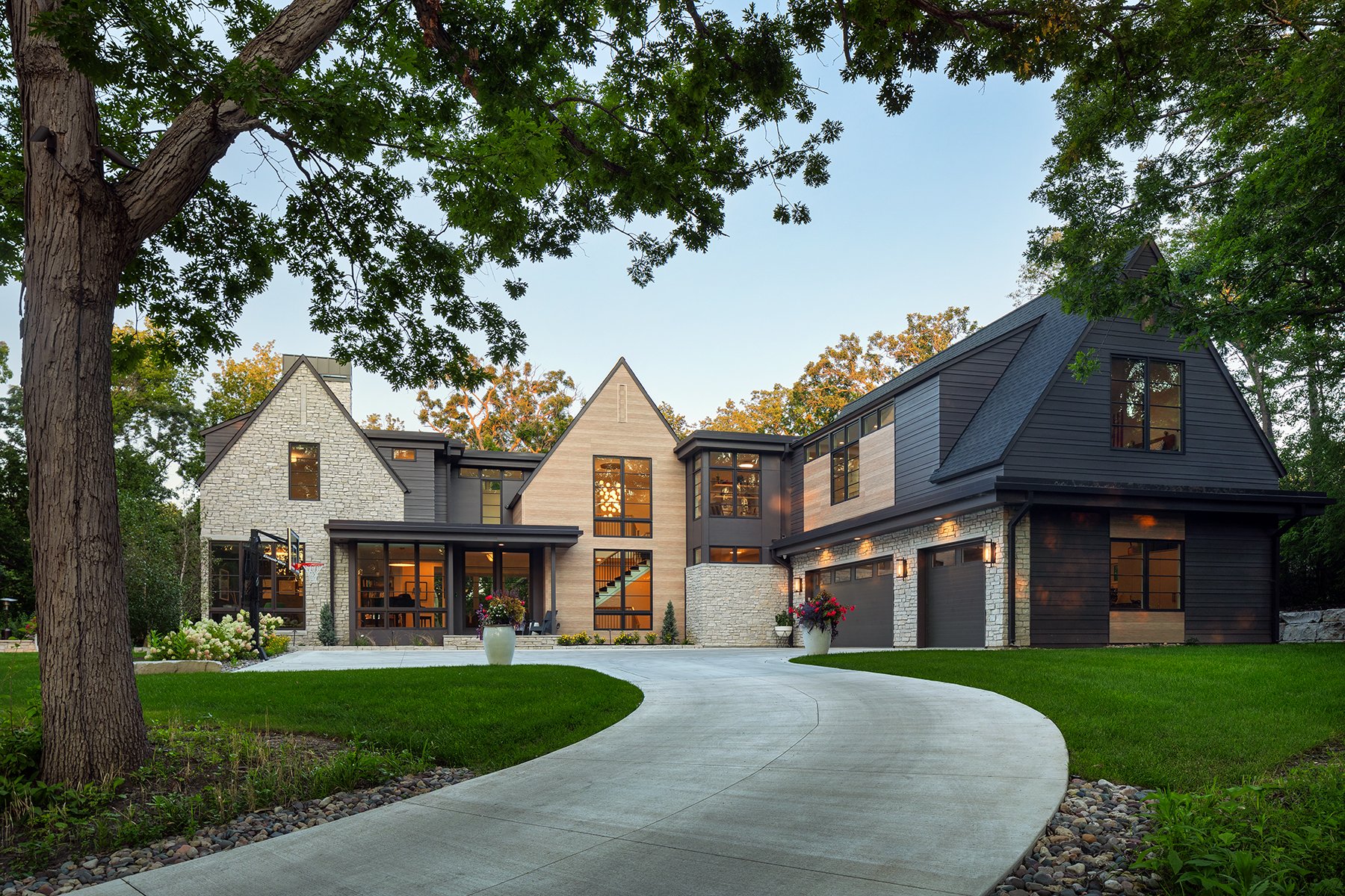 REFINED Custom New Home Edina MN (26).jpg