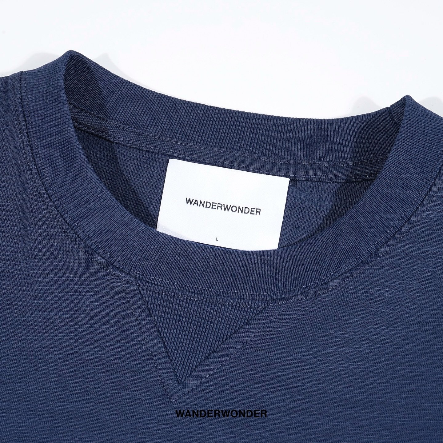 WWBAMBOOSWEATSS - Navy. 

Made with 100% Bamboo cotton. 

Experience the ultimate in comfort with our 
Bamboo cotton Short Sleeve Sweat crafted from 100% bamboo cotton. 

The fabric is luxuriously soft, breathable, and features a smooth, textured fin
