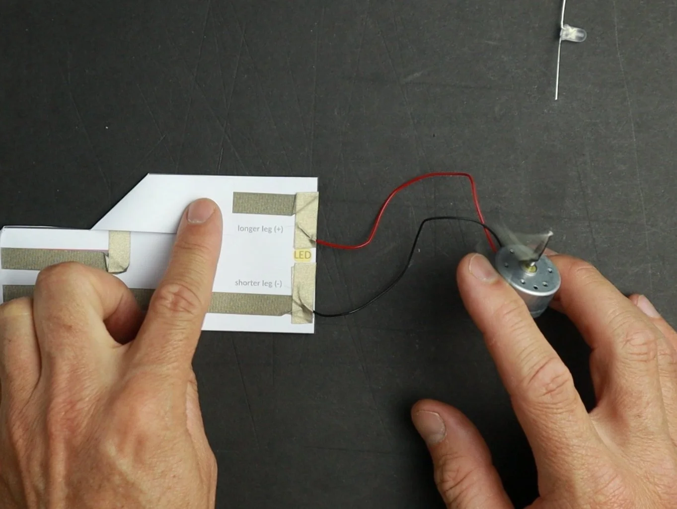 Easy Circuit with a basic solar motor connected to it (instead of an LED).