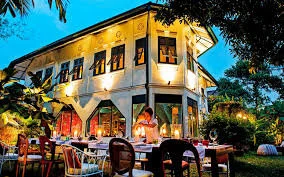 Issaya Siamese Club 