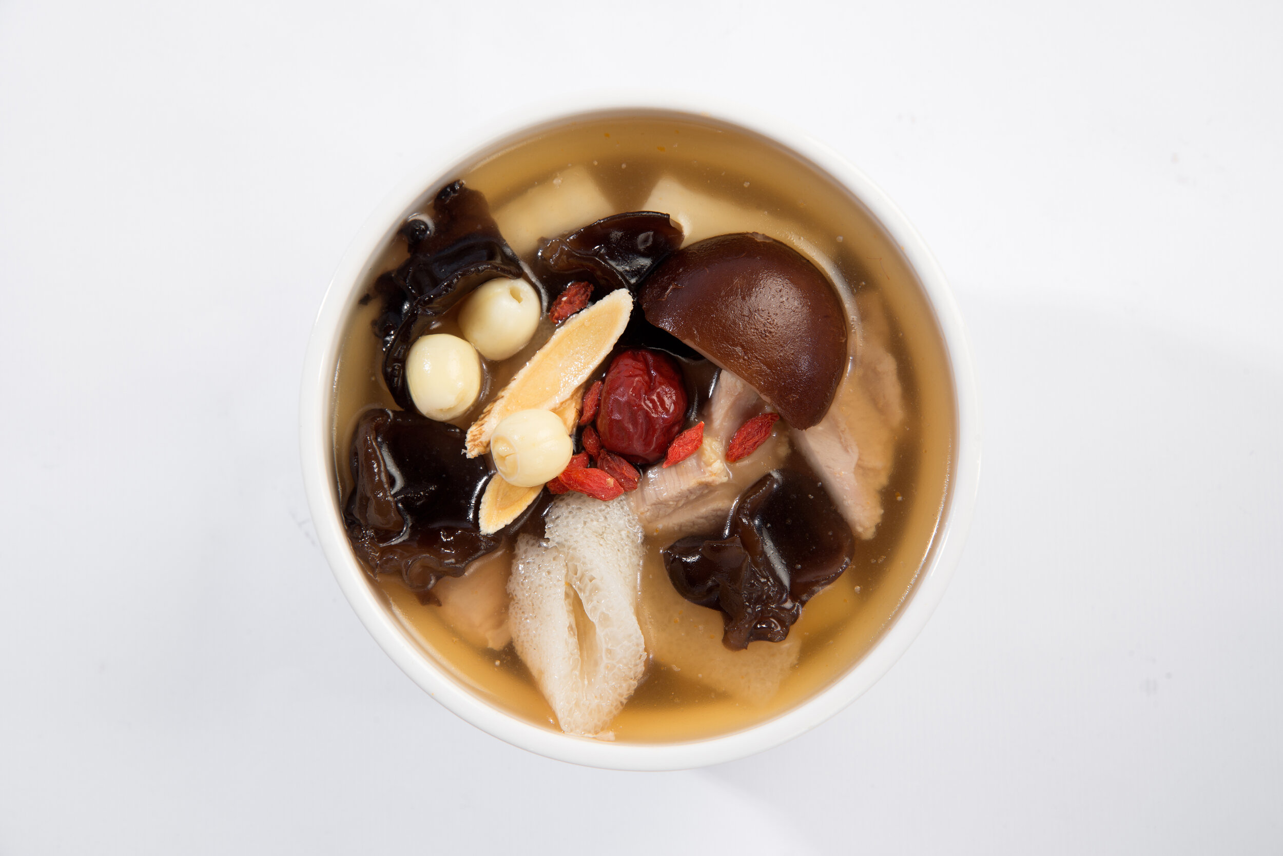 三寶竹笙燉雞湯-2.jpg