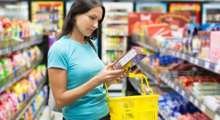 Cet additif alimentaire très utilisé par les industriels affecte notre microbiote intestinal