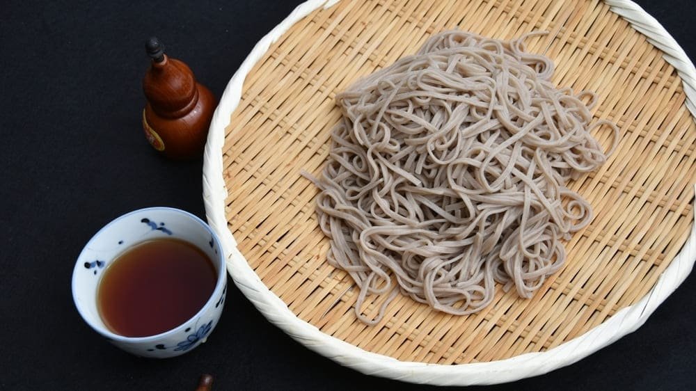 小麦粉に漂白剤？うどんに含まれていることのある加工デンプンとは？知っておきたい「そうめん・うどん・そば」の安全性について