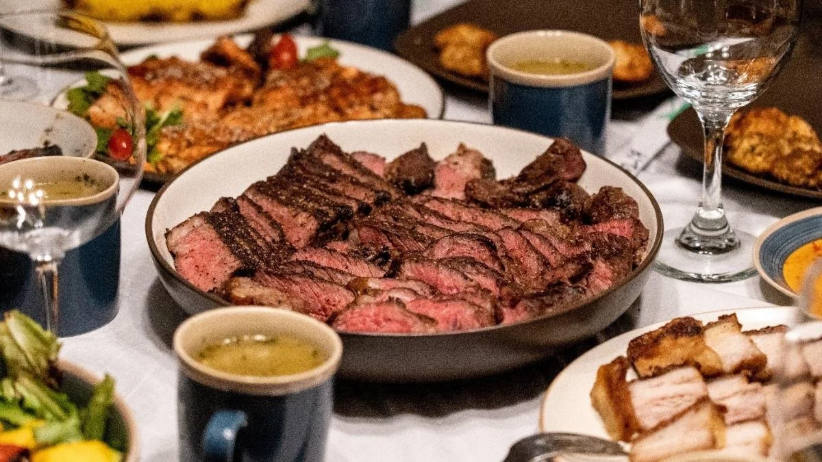 用「吃」改變世界：一餐少肉飲食能減少多少碳排？